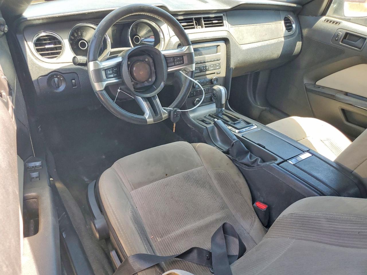 2014 Ford Mustang Silver vin: 1ZVBP8EMXE5297073