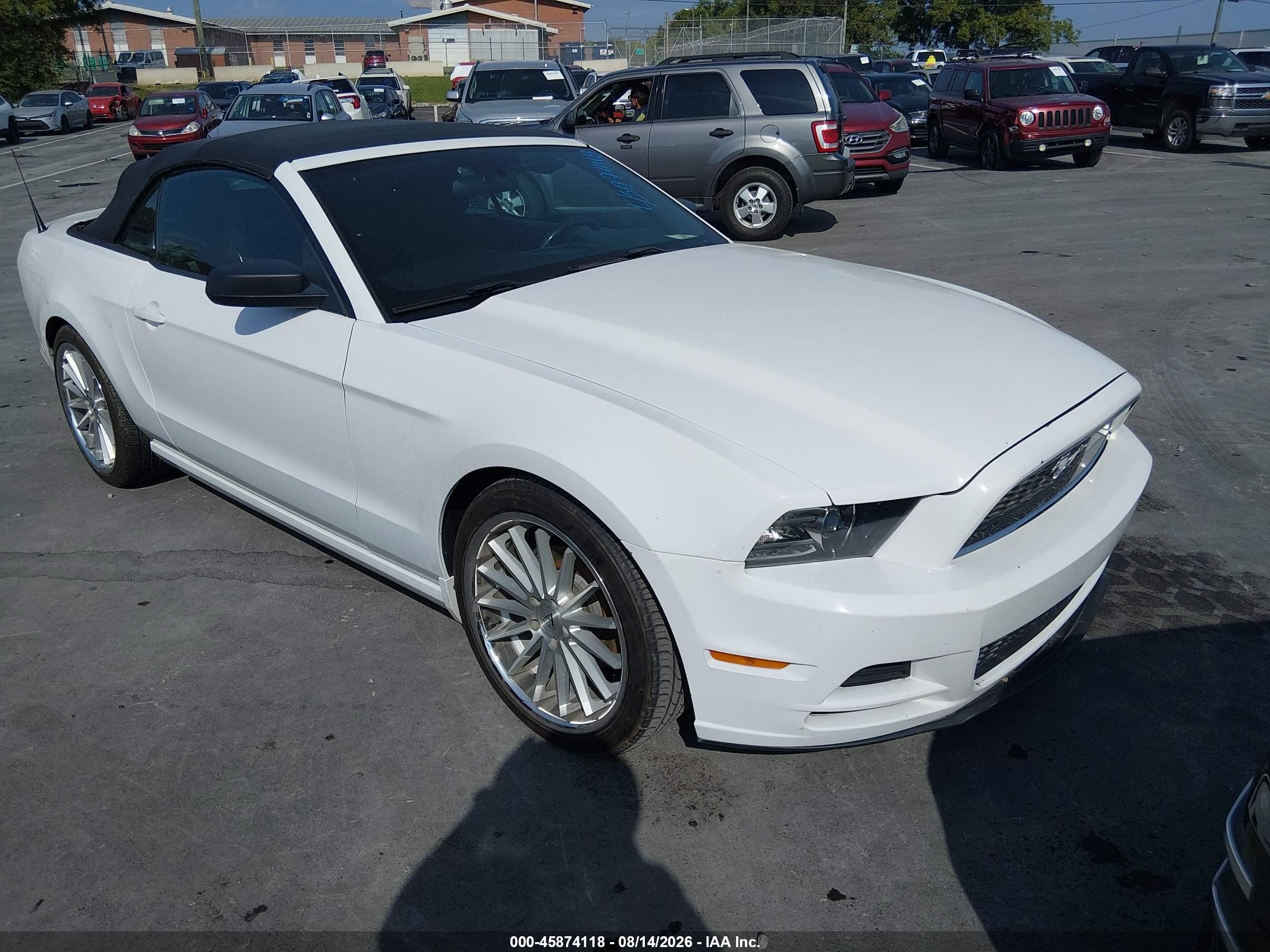 2014 Ford Mustang V6 White vin: 1ZVBP8EMXE5328645