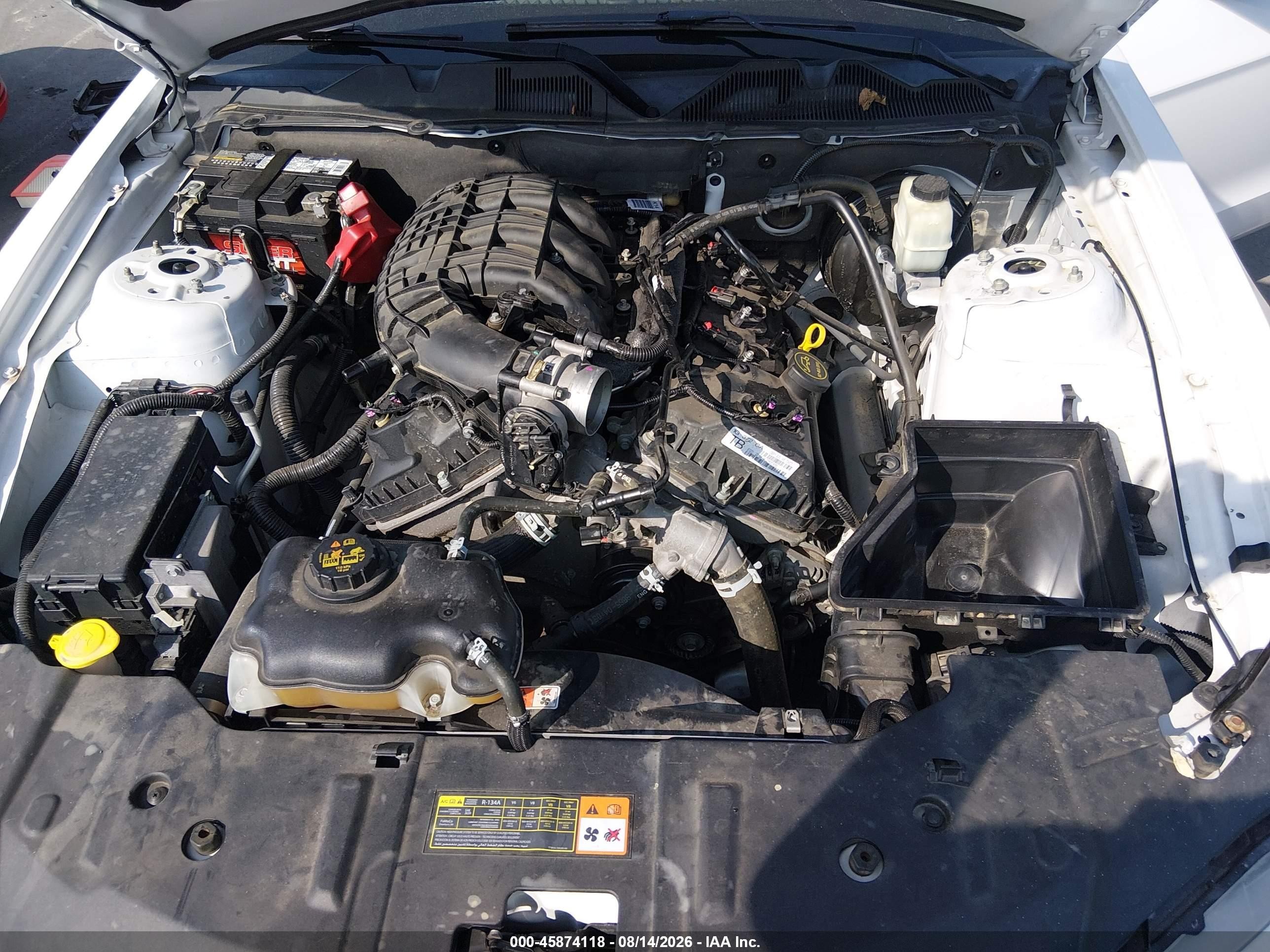 2014 Ford Mustang V6 Белый vin: 1ZVBP8EMXE5328645