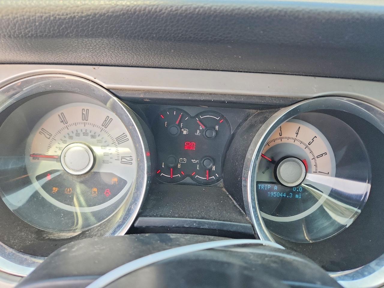 2010 Ford Mustang Серый vin: 1ZVBP8EN0A5121796