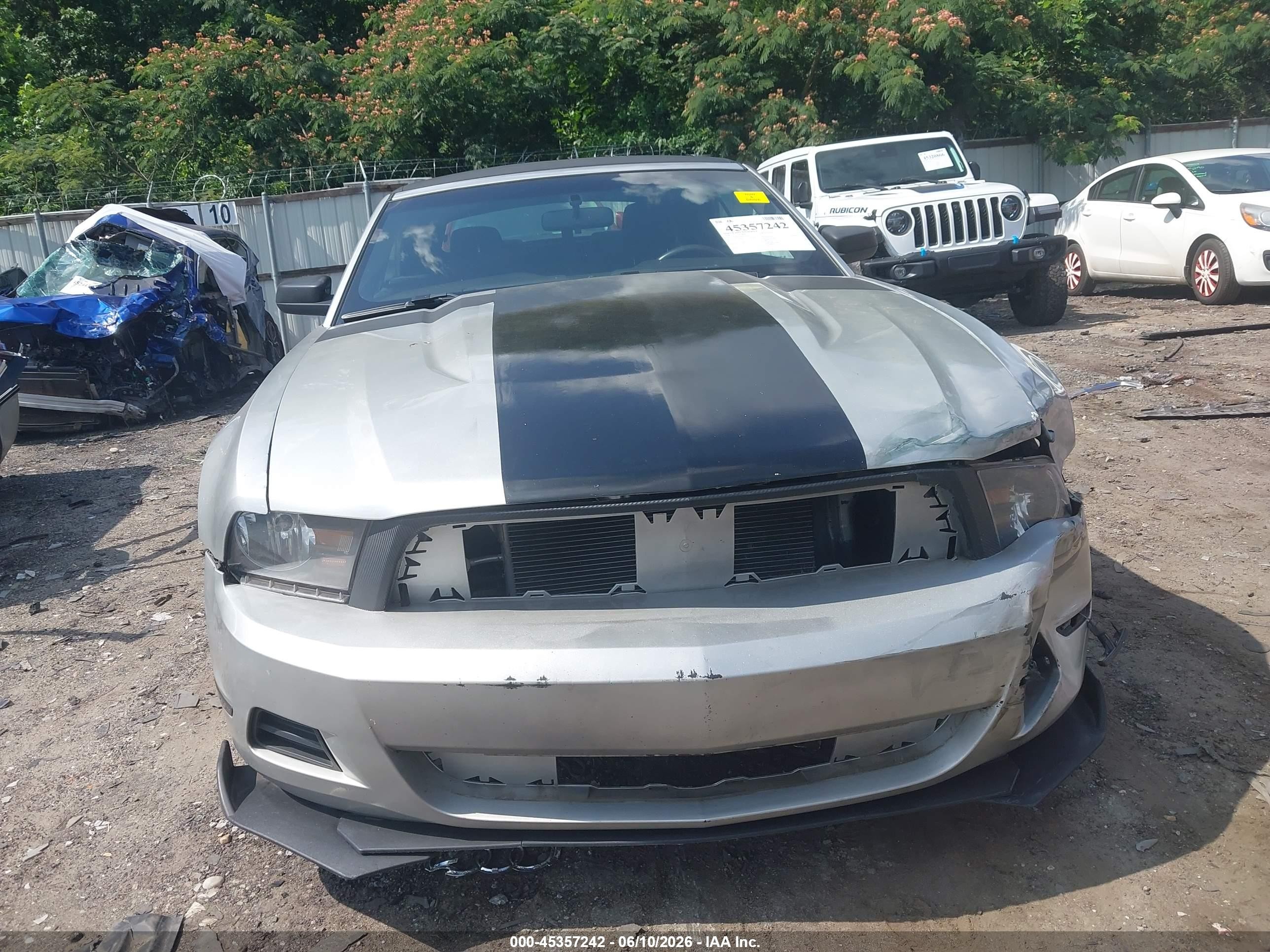 2010 Ford Mustang V6 Silver vin: 1ZVBP8EN4A5113474