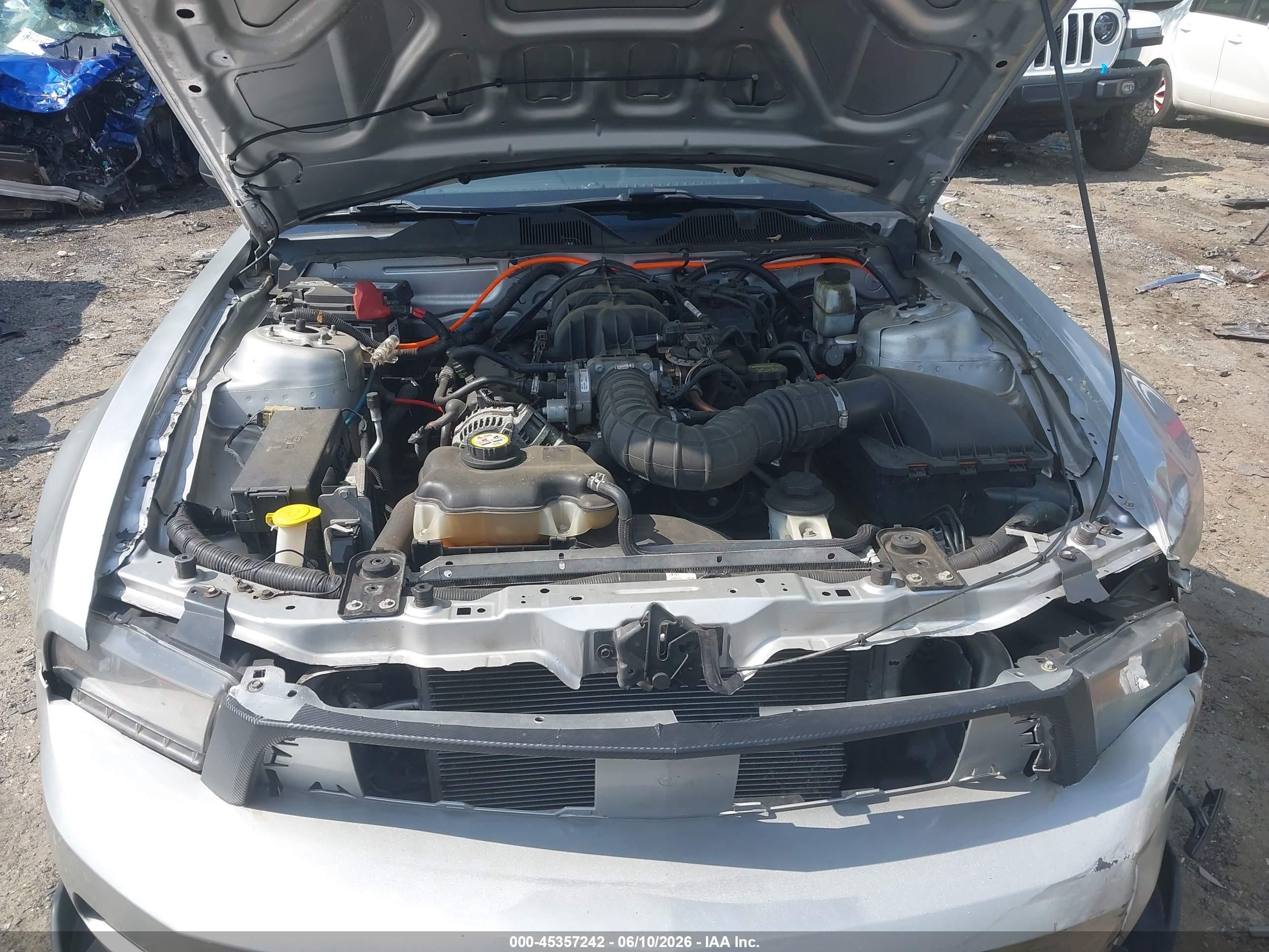 2010 Ford Mustang V6 Silver vin: 1ZVBP8EN4A5113474