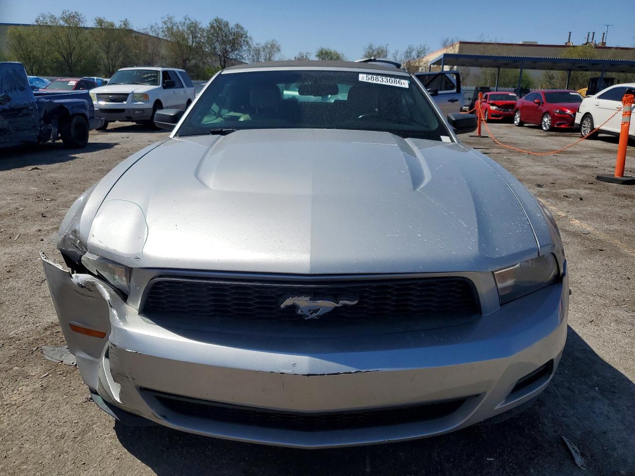 2010 Ford Mustang Серебряный vin: 1ZVBP8EN4A5116679
