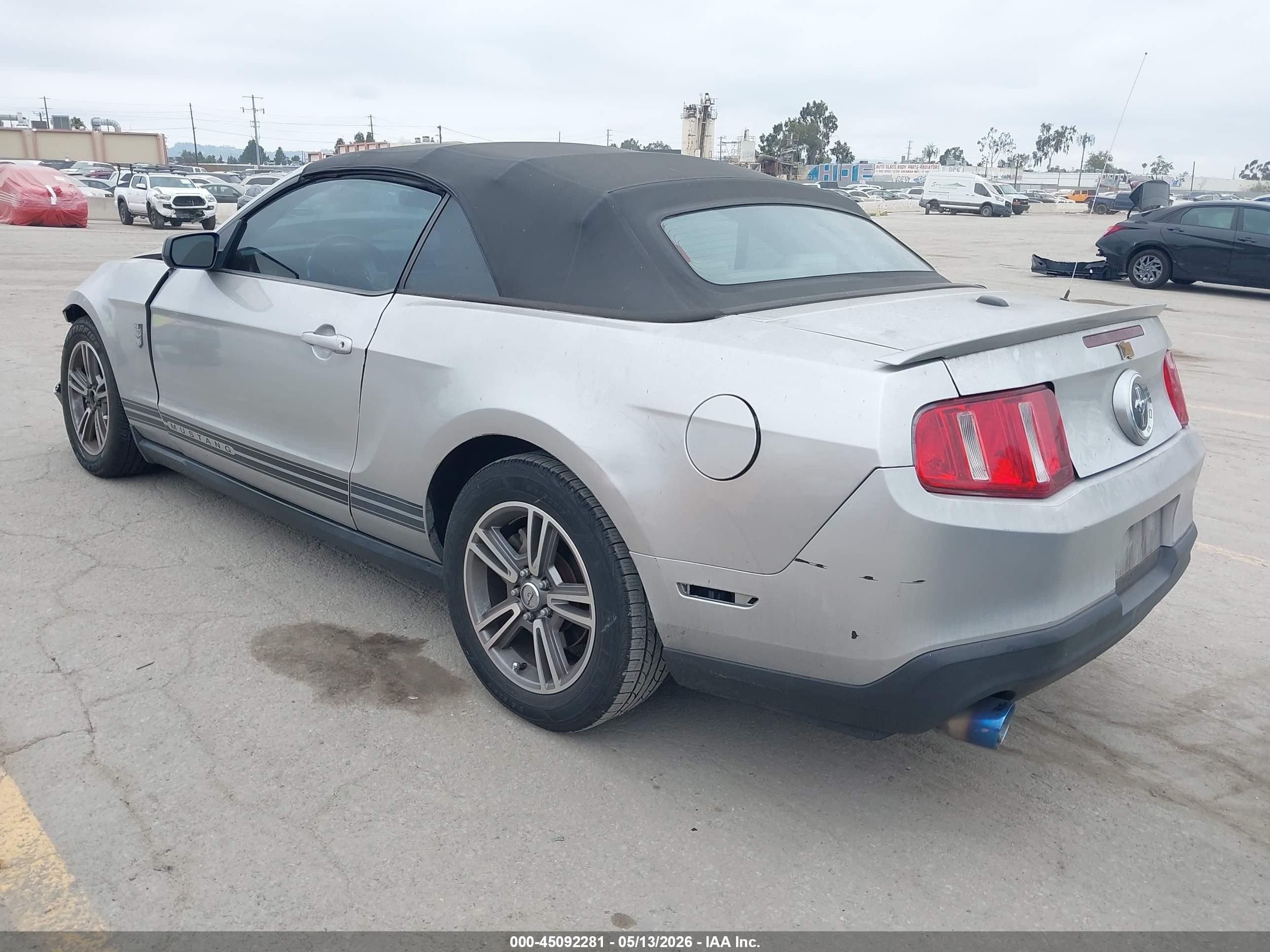 2010 Ford Mustang V6 Premium Silver vin: 1ZVBP8EN6A5124752
