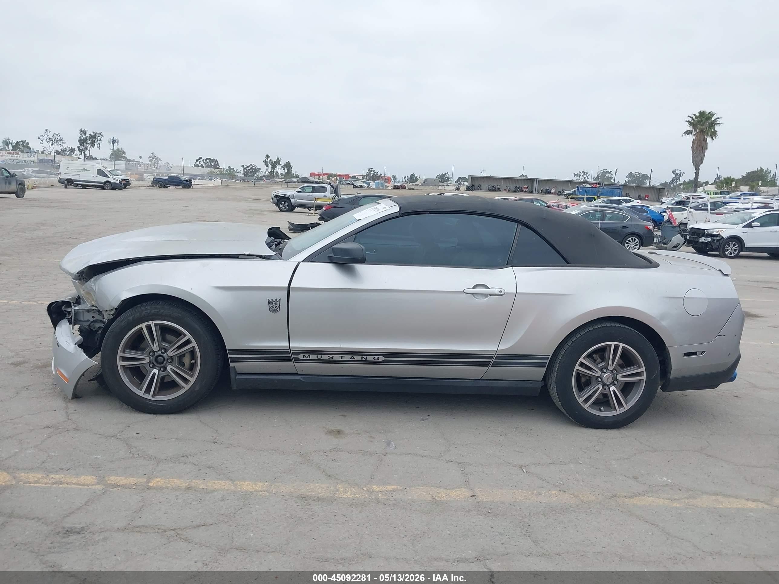 2010 Ford Mustang V6 Premium Silver vin: 1ZVBP8EN6A5124752