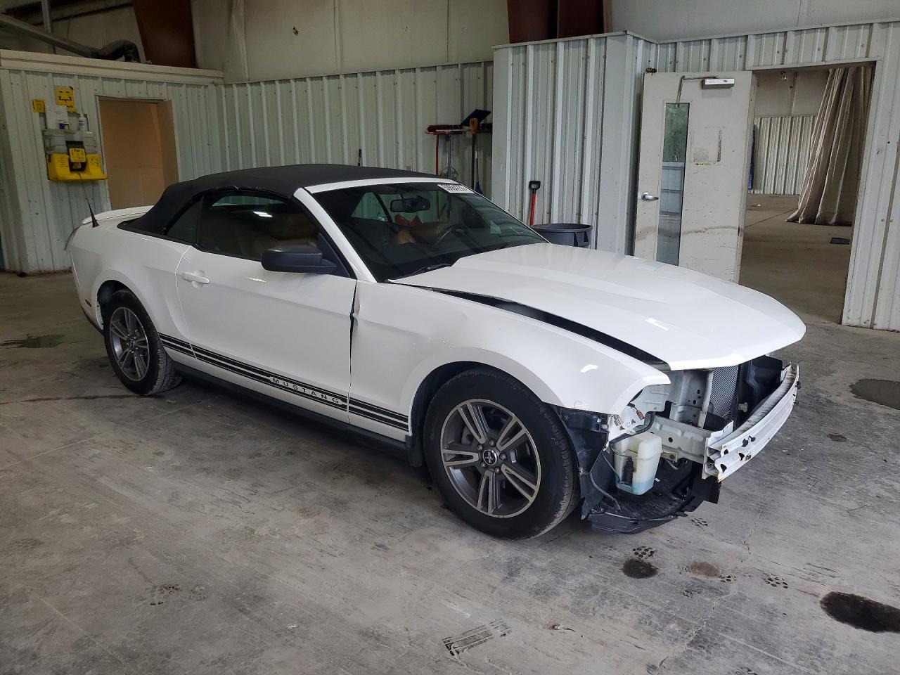 2010 Ford Mustang White vin: 1ZVBP8ENXA5116203