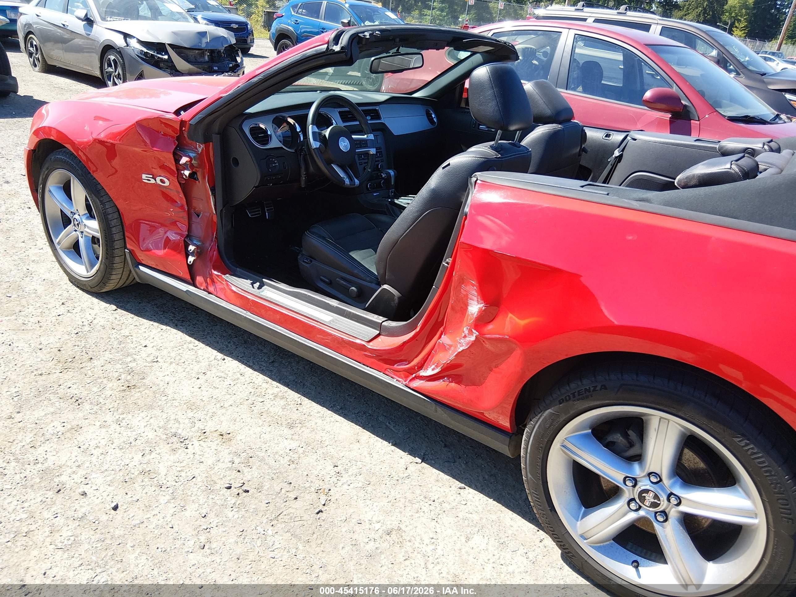 2011 Ford Mustang Gt/gt Premium Red vin: 1ZVBP8FF1B5134243