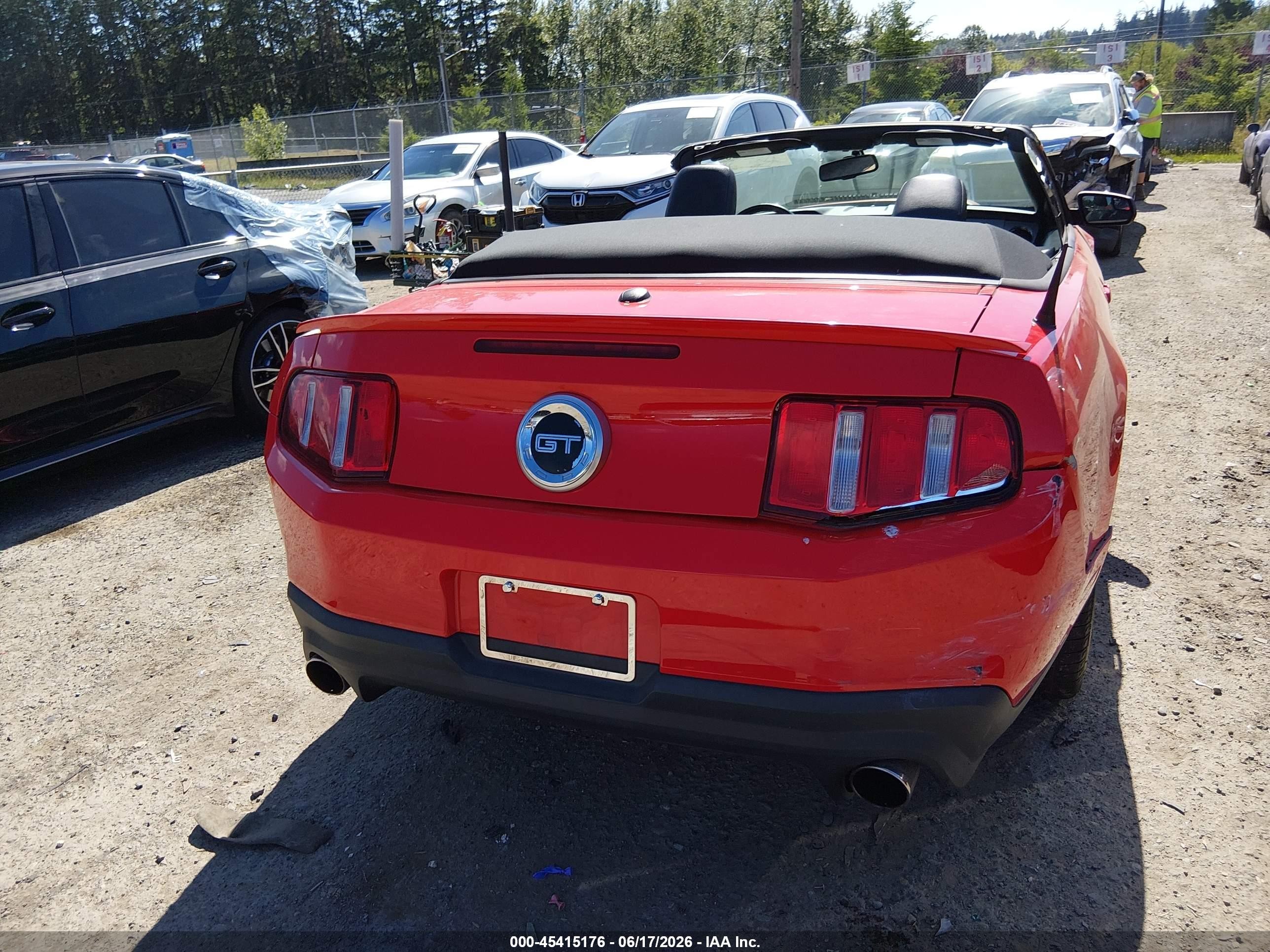 2011 Ford Mustang Gt/gt Premium Red vin: 1ZVBP8FF1B5134243