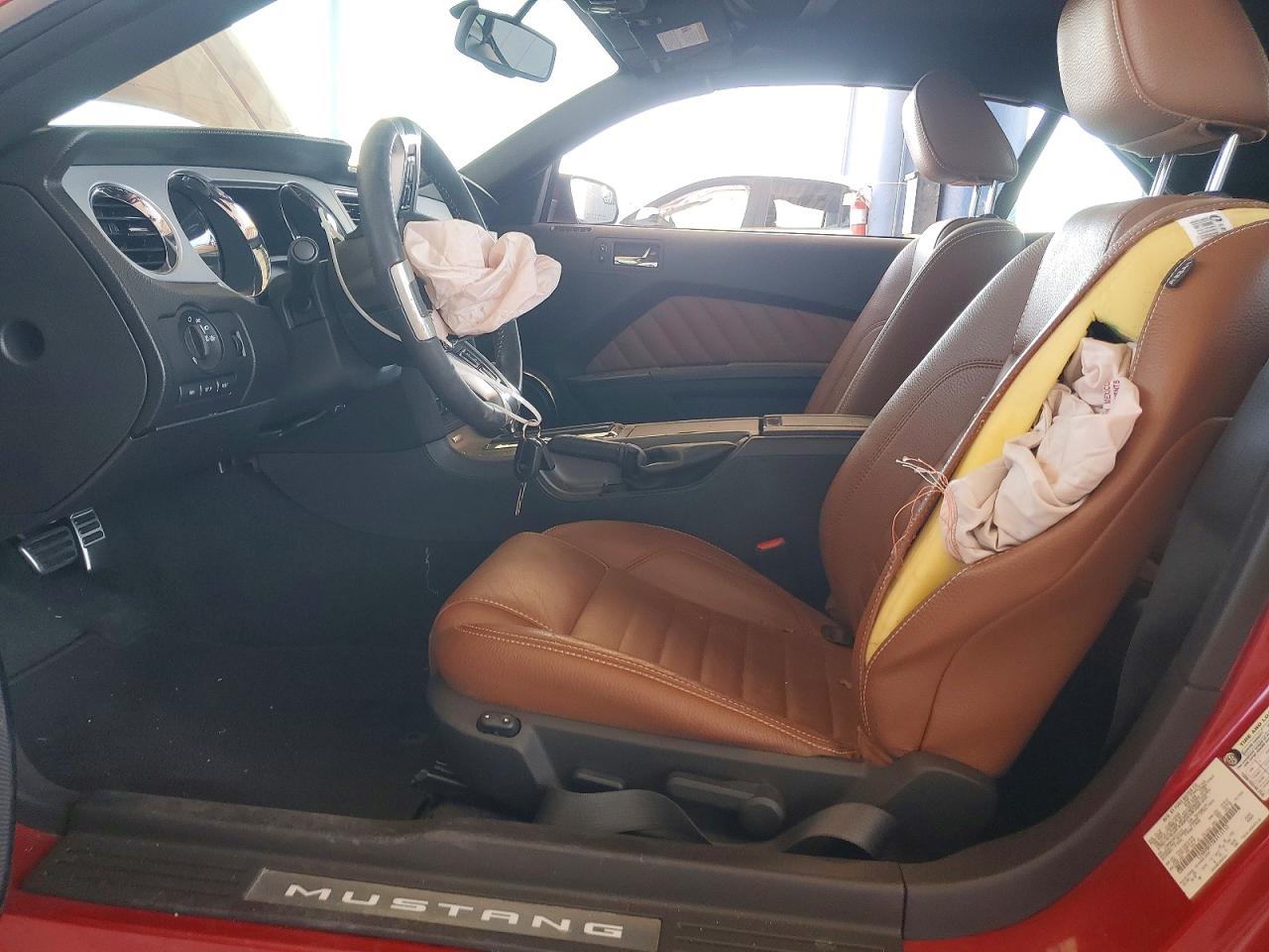 2011 Ford Mustang Gt Red vin: 1ZVBP8FF2B5115152