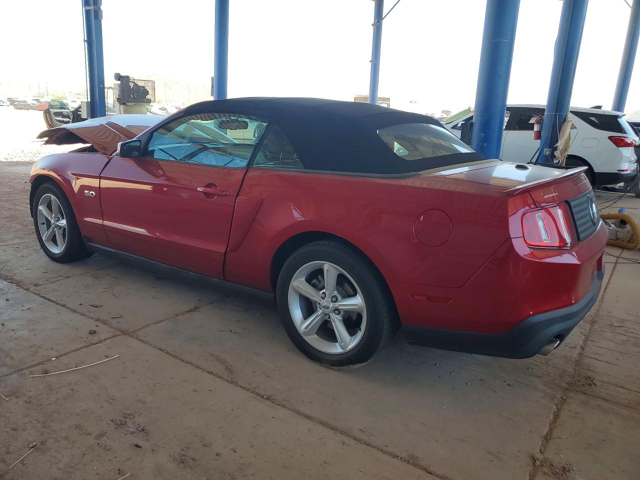 2011 Ford Mustang Gt Red vin: 1ZVBP8FF2B5115152