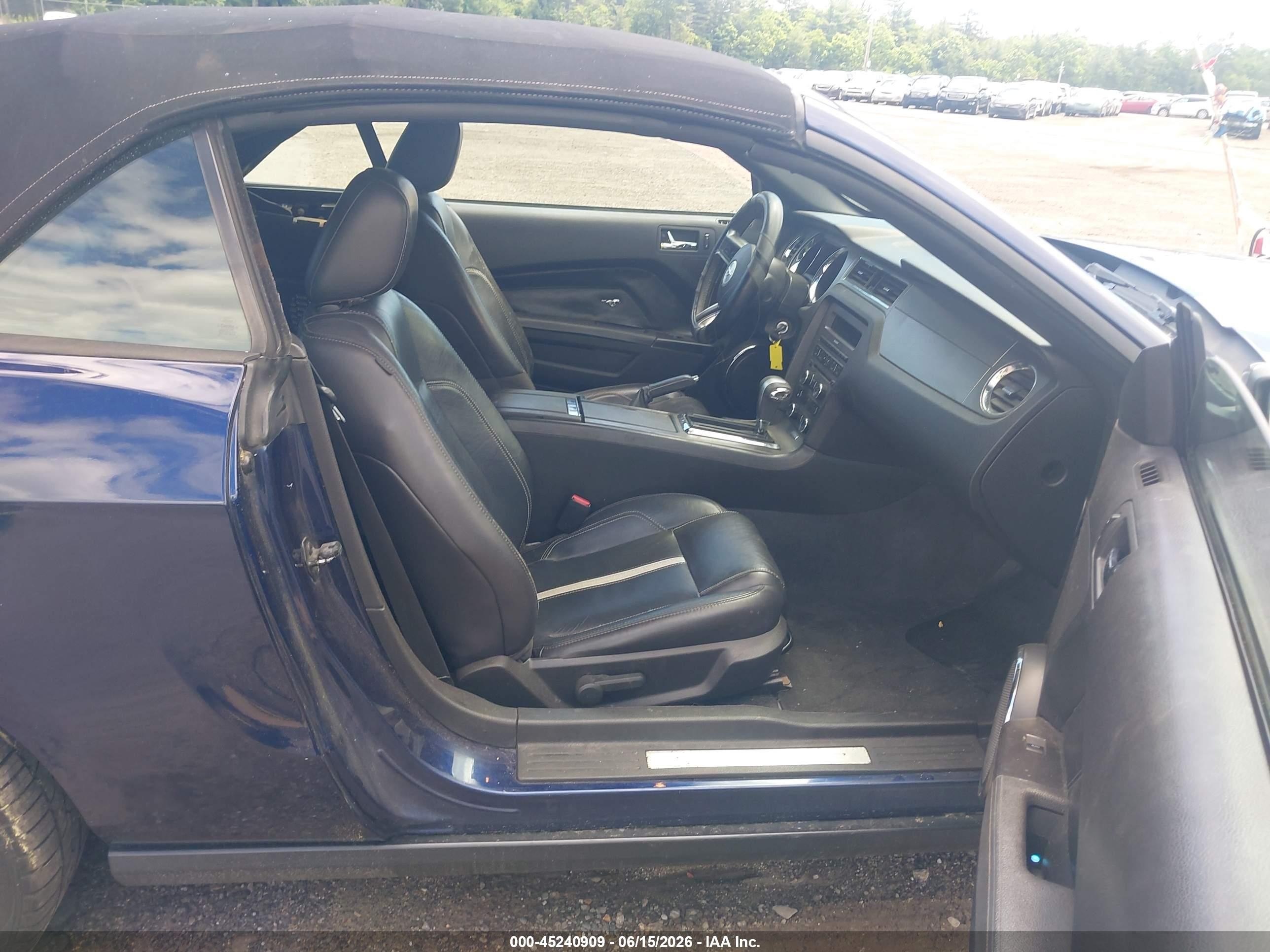2011 Ford Mustang Gt Premium Blue vin: 1ZVBP8FF8B5113924