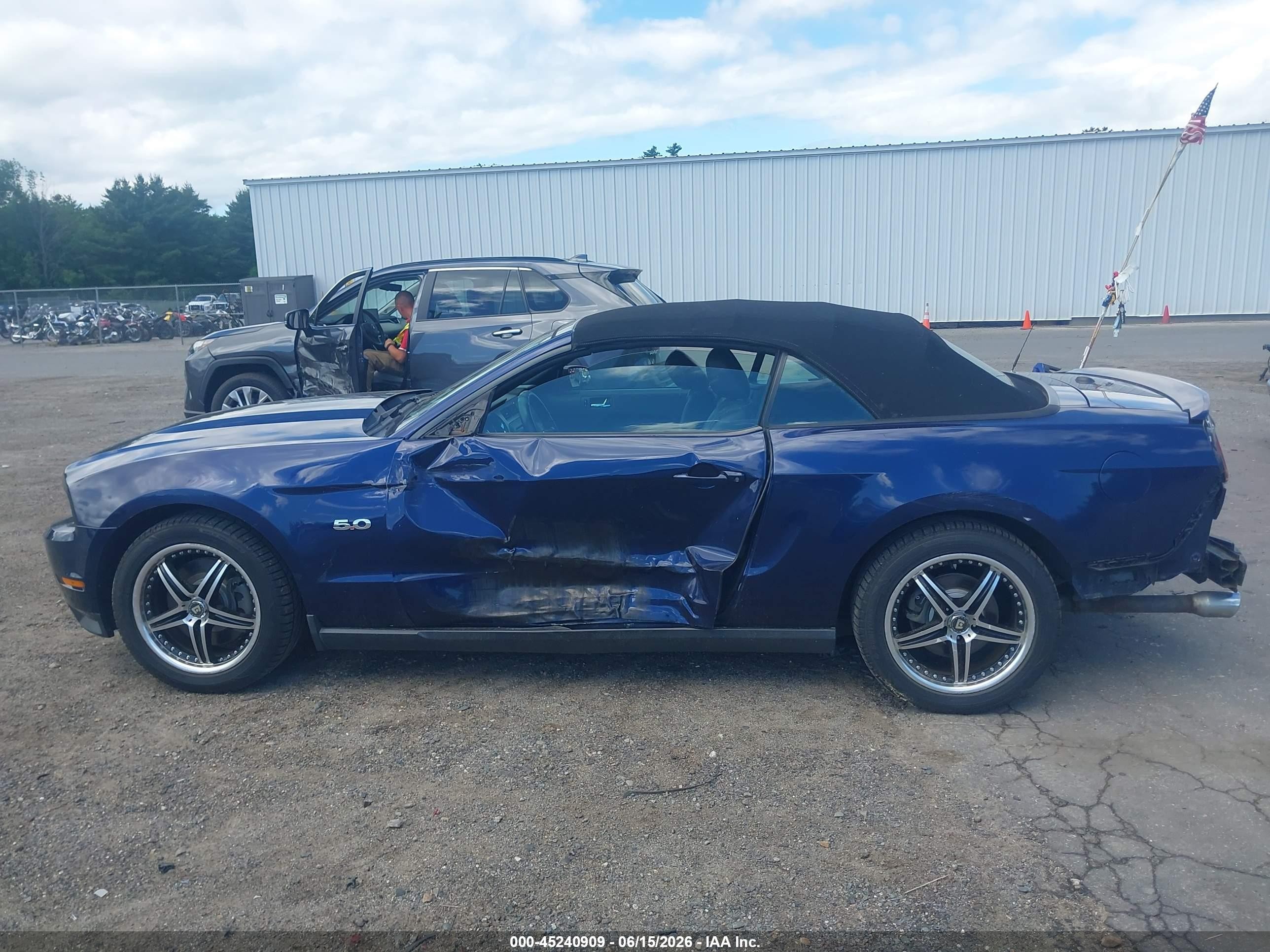 2011 Ford Mustang Gt Premium Blue vin: 1ZVBP8FF8B5113924
