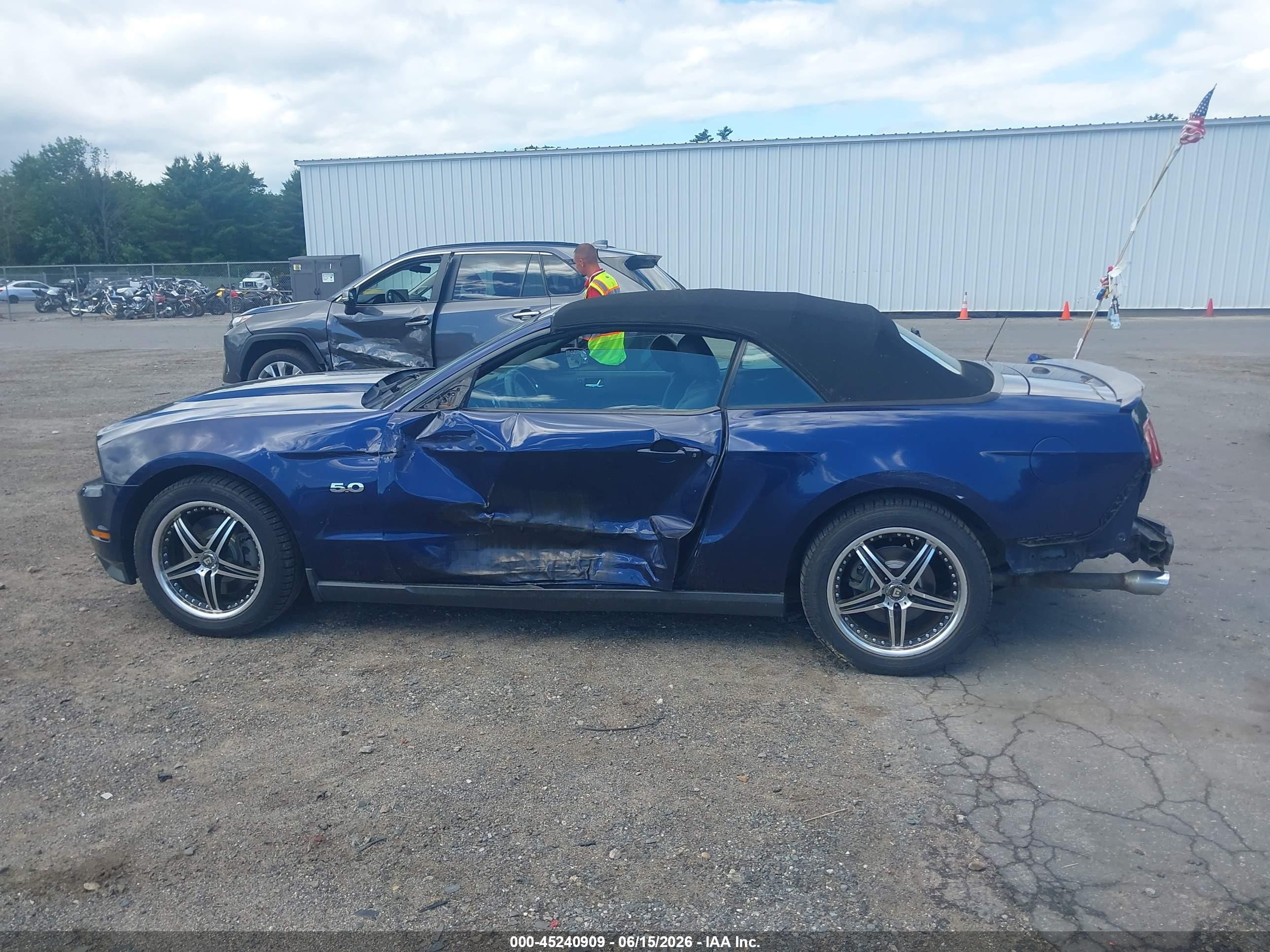 2011 Ford Mustang Gt Premium Blue vin: 1ZVBP8FF8B5113924