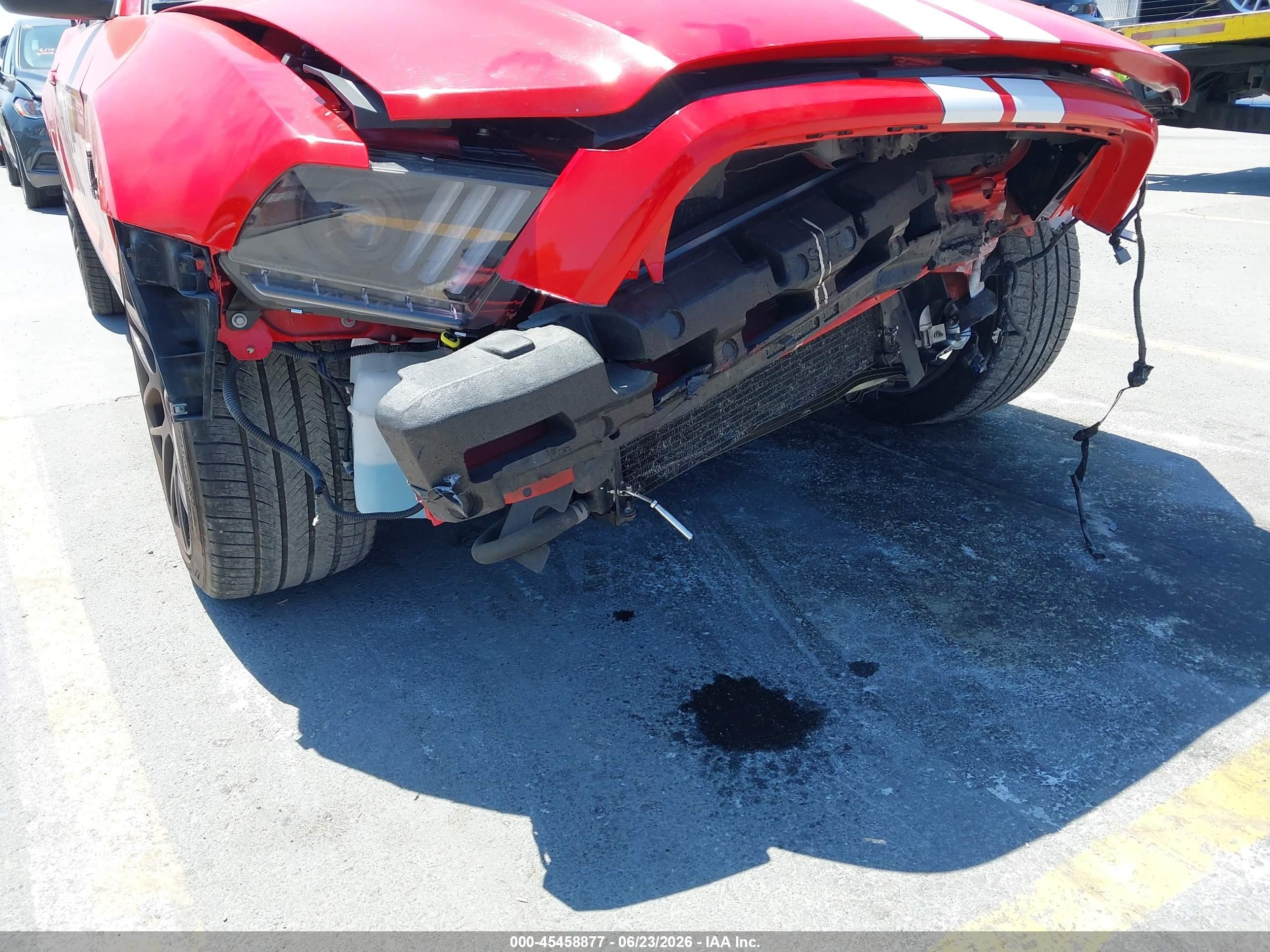 2011 Ford Shelby Gt500   Red vin: 1ZVBP8JS2B5145482