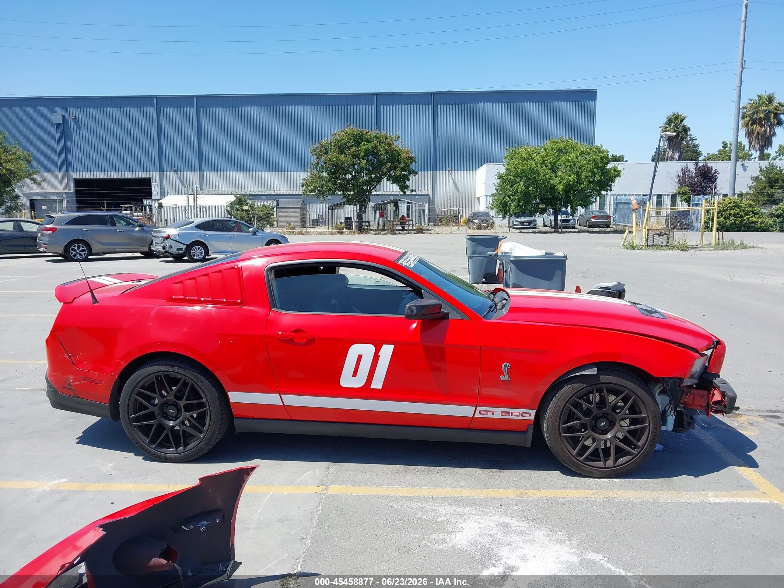 2011 Ford Shelby Gt500   Red vin: 1ZVBP8JS2B5145482
