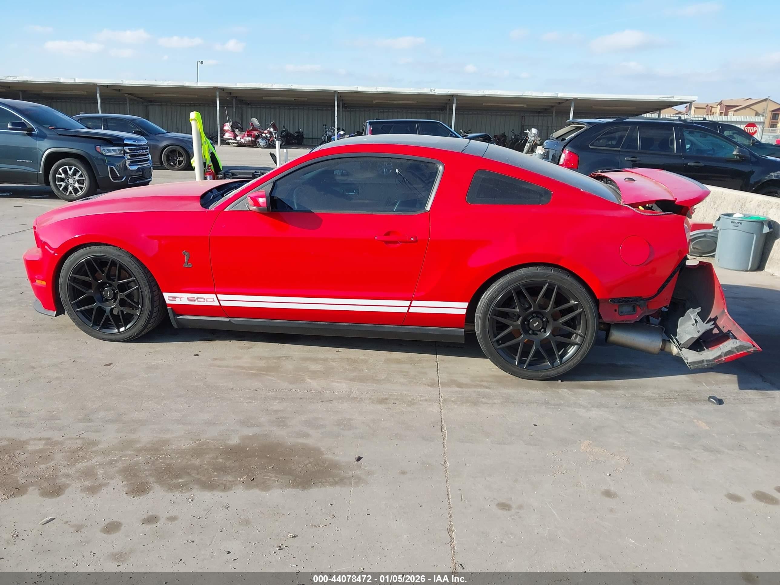 2011 Ford Shelby Gt500   Red vin: 1ZVBP8JS8B5127844