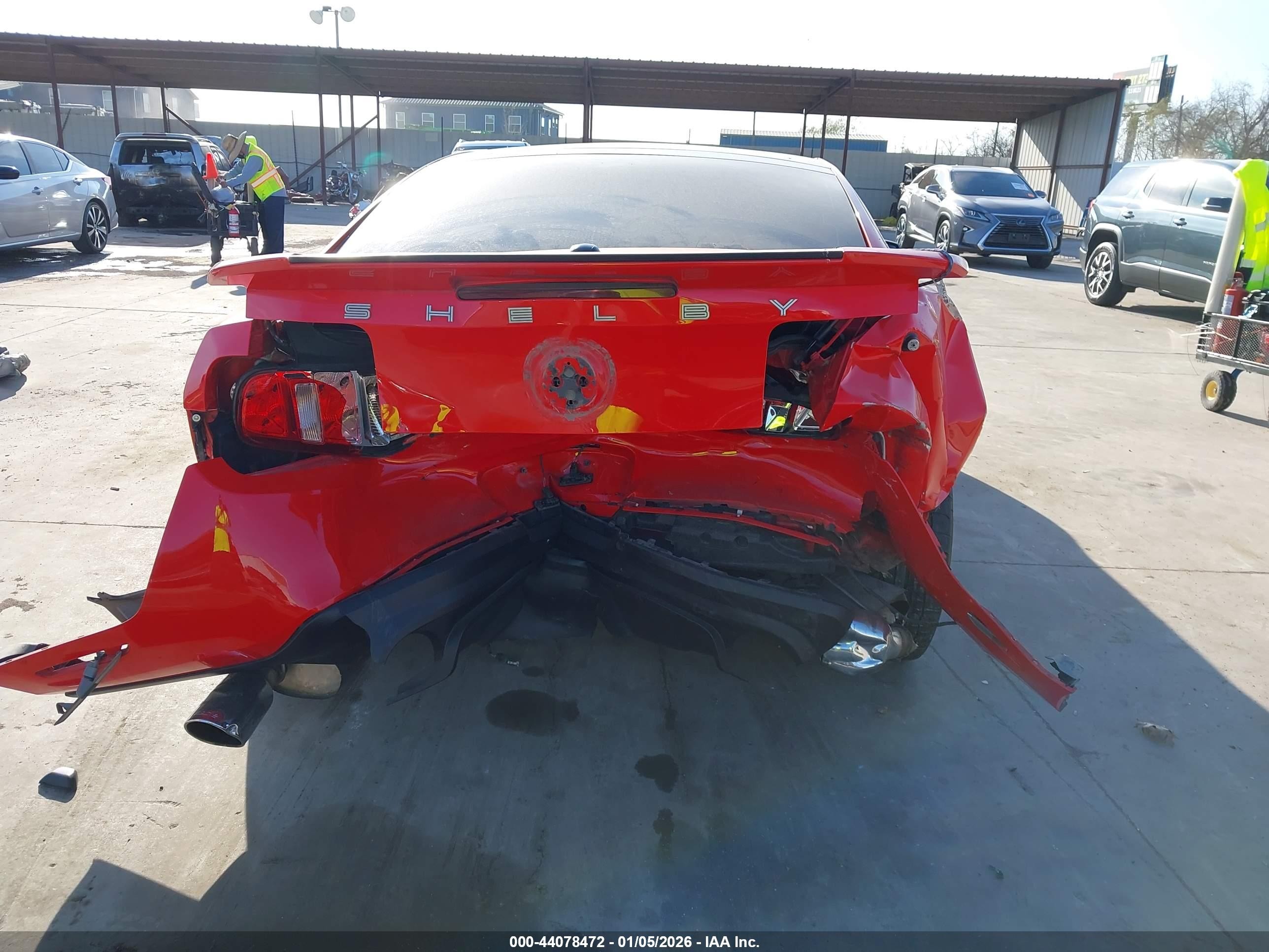 2011 Ford Shelby Gt500   Red vin: 1ZVBP8JS8B5127844