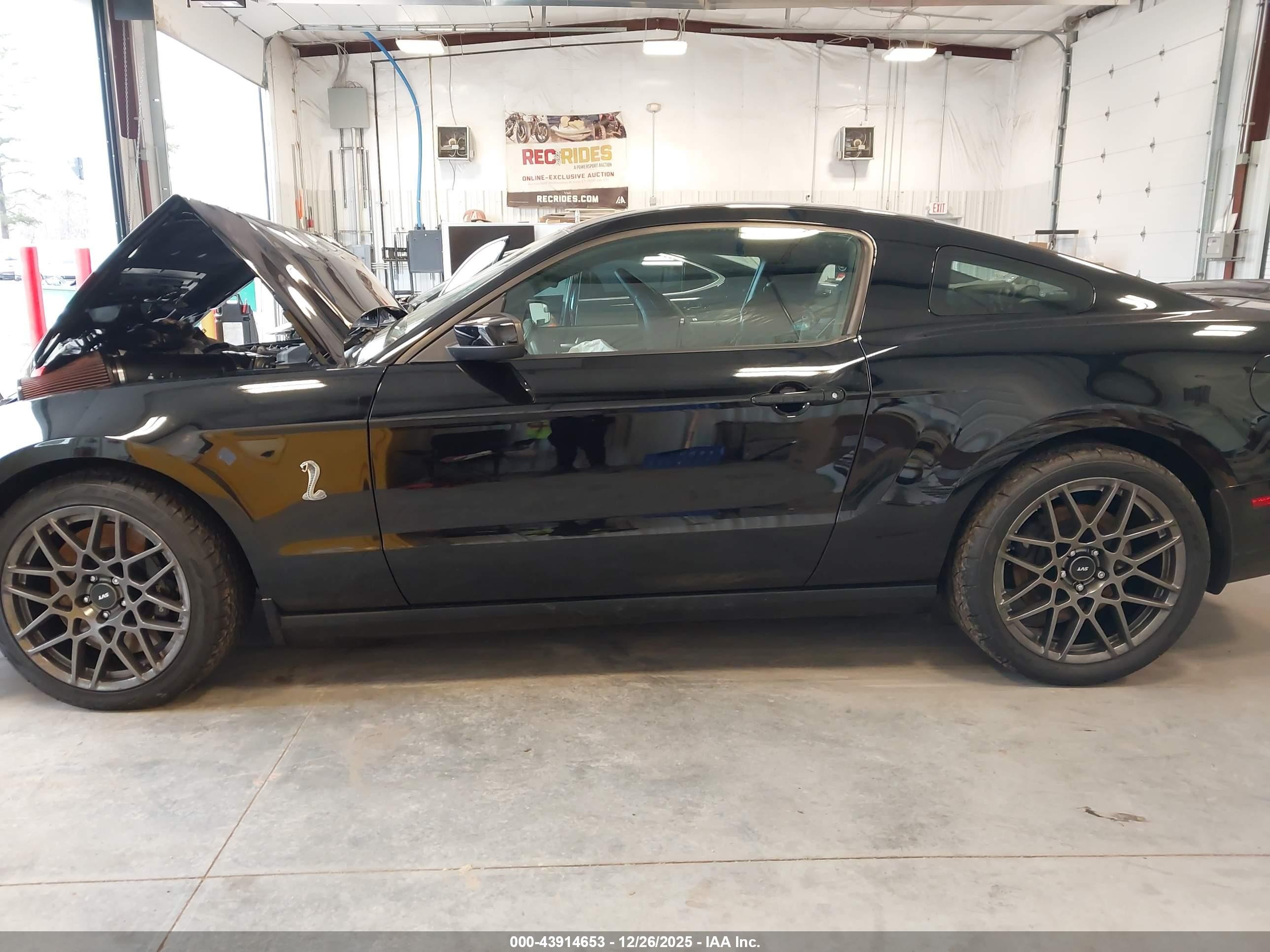 2013 Ford Shelby Gt500   Black vin: 1ZVBP8JZ8D5260863
