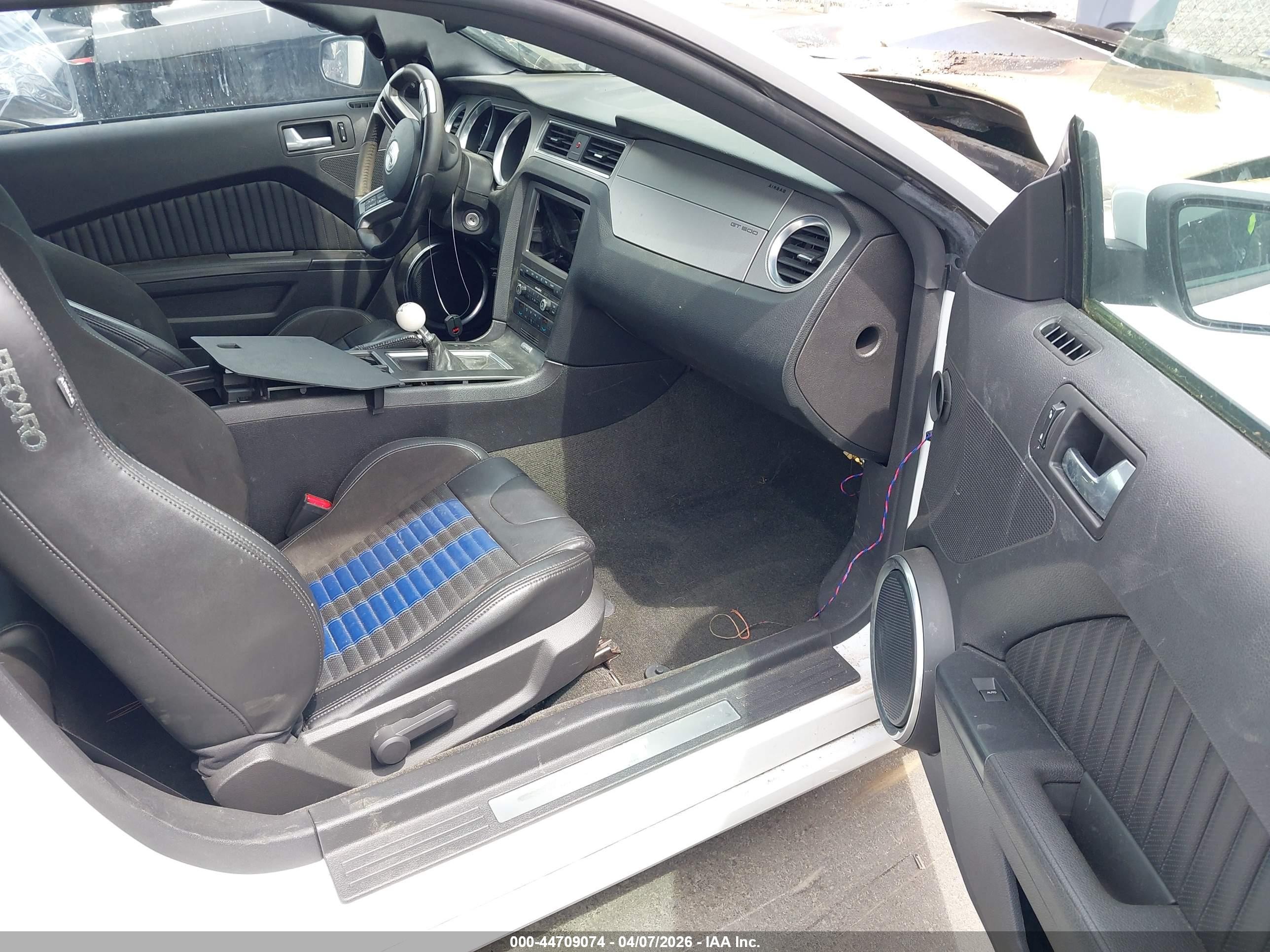 2014 Ford Shelby Gt500   Белый vin: 1ZVBP8JZXE5249090