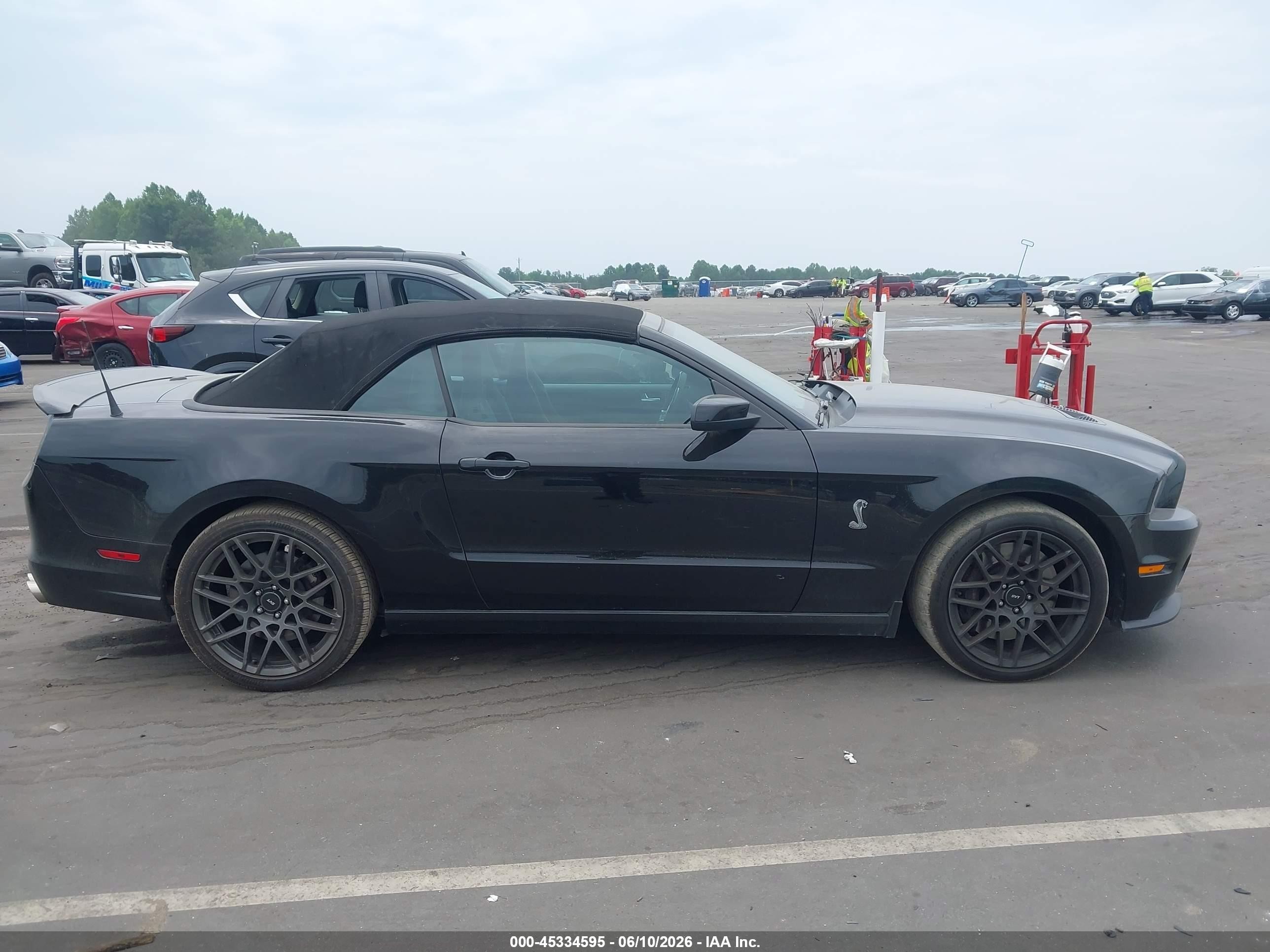 2014 Ford Shelby Gt500   Черный vin: 1ZVBP8KZ8E5237597