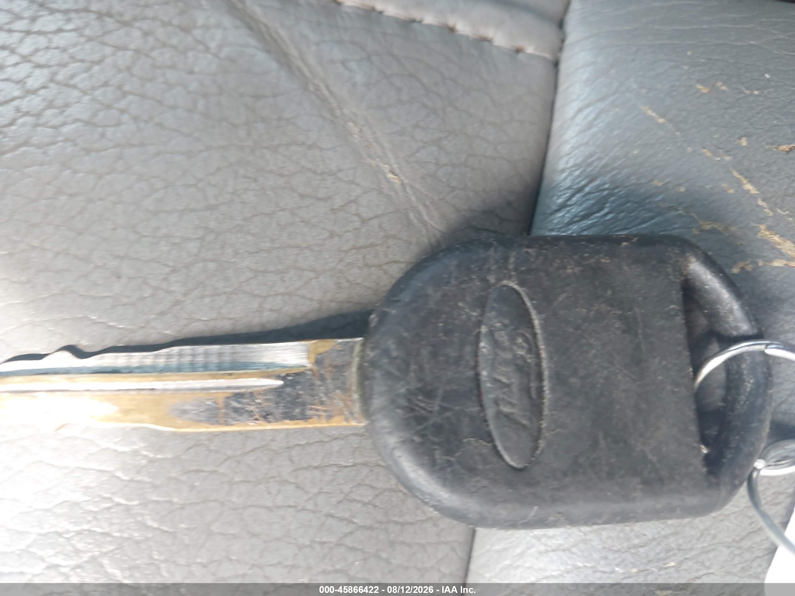 2005 Ford Mustang V6 Deluxe/v6 Premium Серебряный vin: 1ZVFT80N055145526