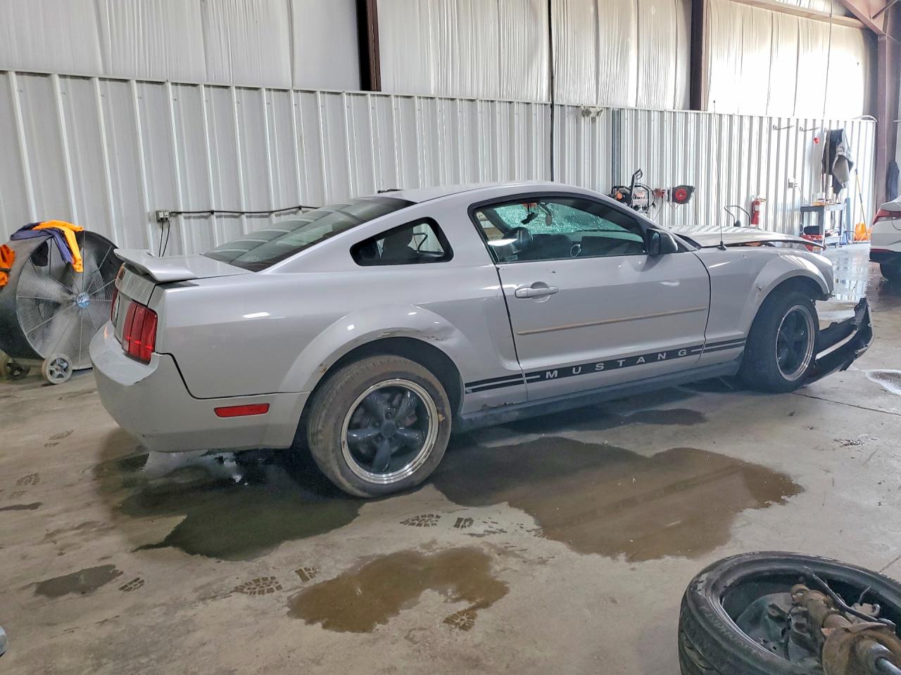 2006 Ford Mustang Silver vin: 1ZVFT80N065164417