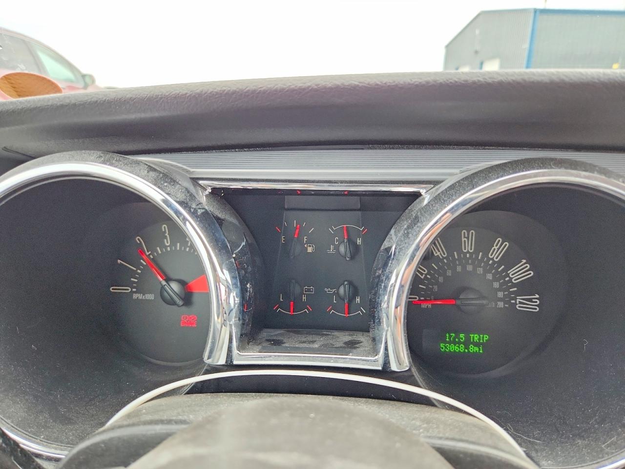 2006 Ford Mustang Red vin: 1ZVFT80N065236975