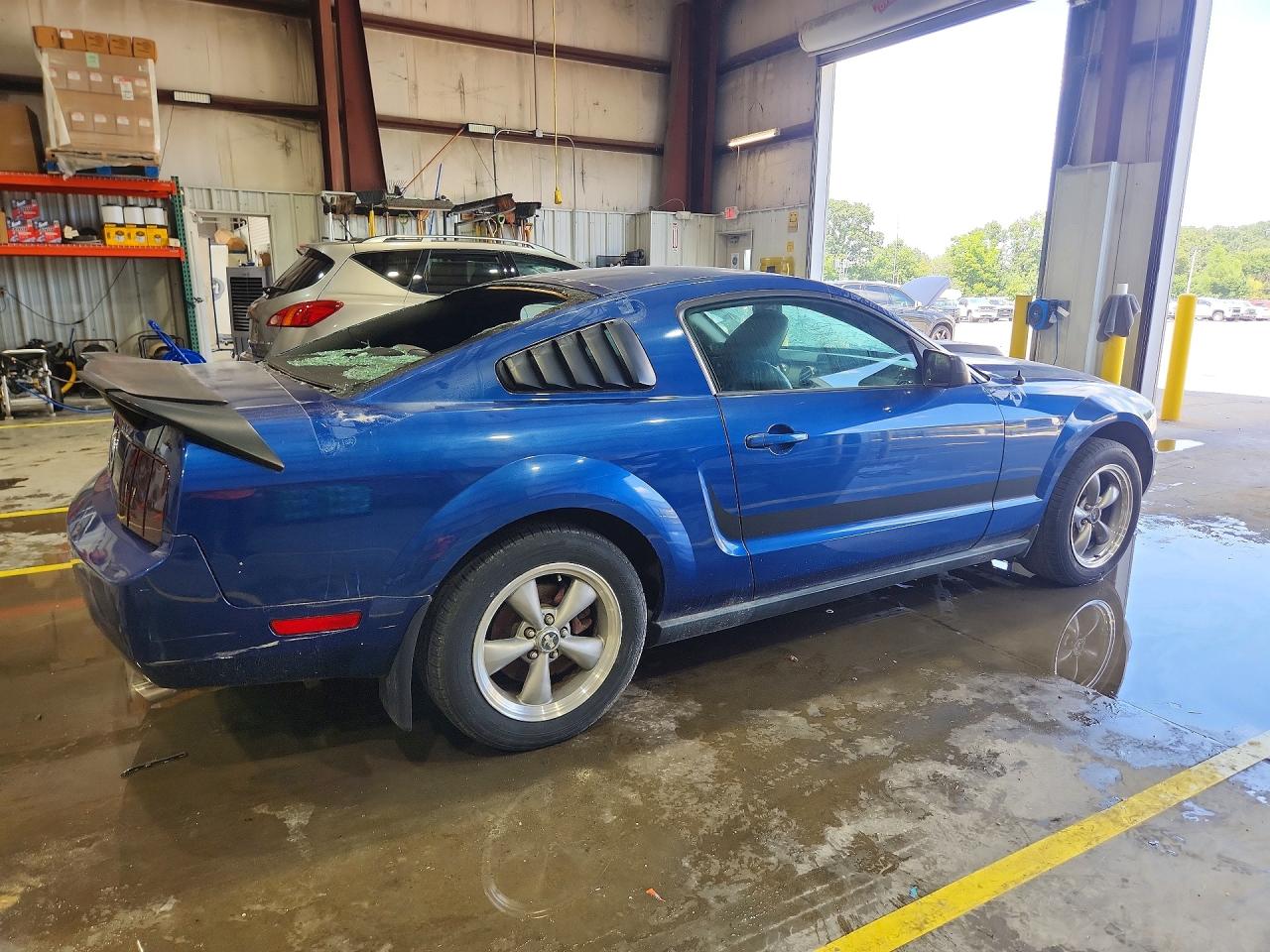 2007 Ford Mustang Blue vin: 1ZVFT80N075248772