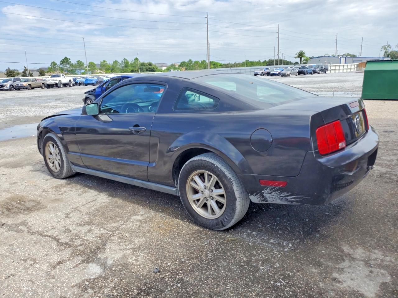 2007 Ford Mustang Charcoal vin: 1ZVFT80N075323308