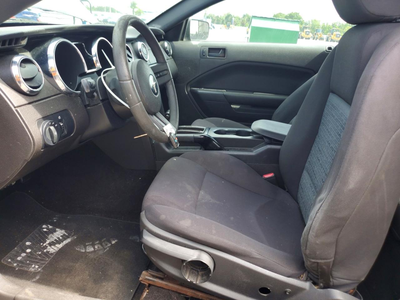 2007 Ford Mustang Charcoal vin: 1ZVFT80N075323308