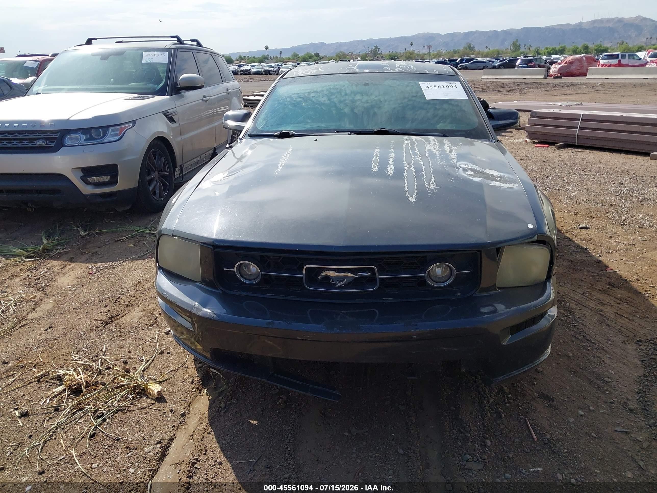 2007 Ford Mustang   Серый vin: 1ZVFT80N075331408