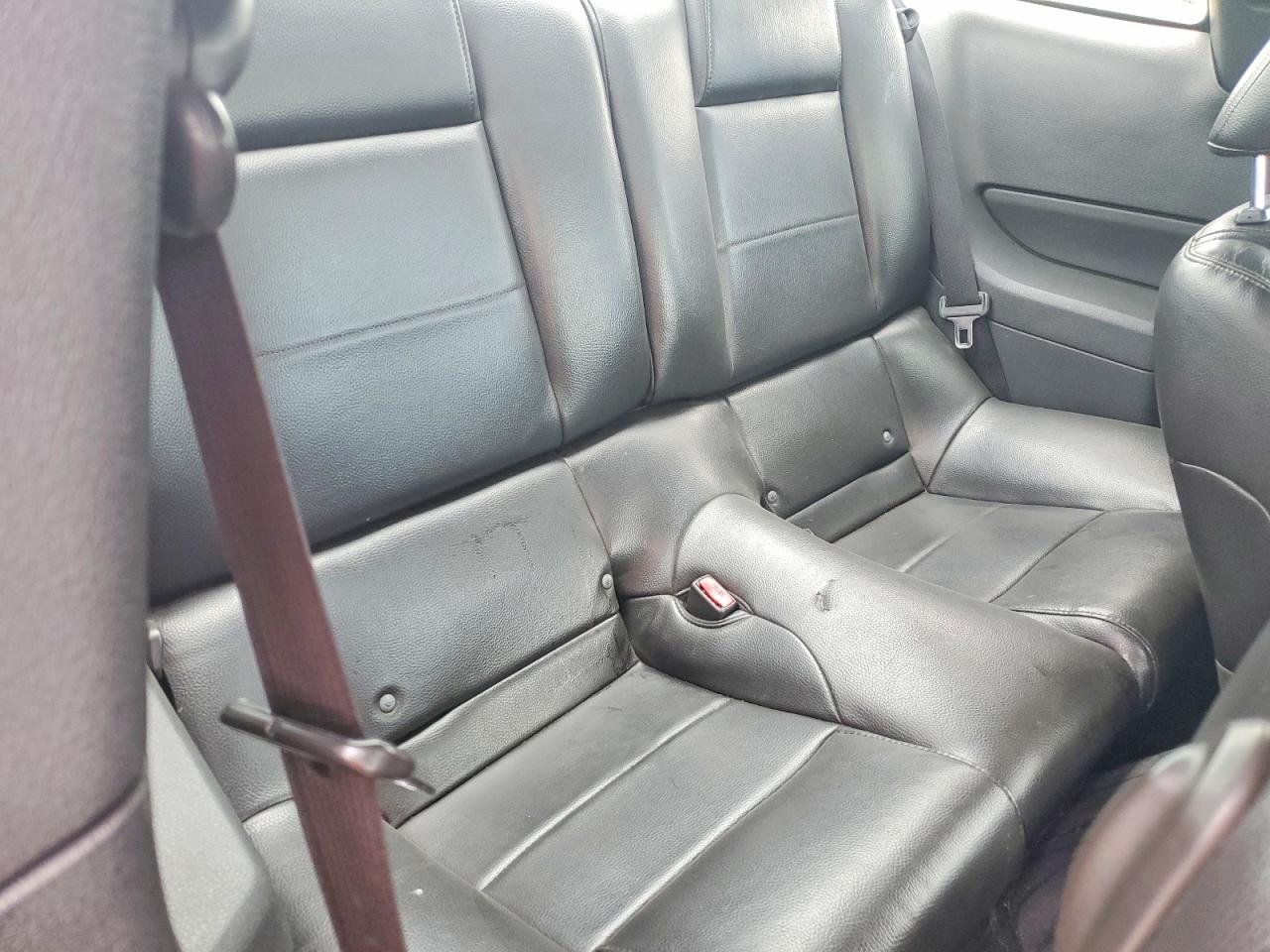 2005 Ford Mustang Maroon vin: 1ZVFT80N155151898