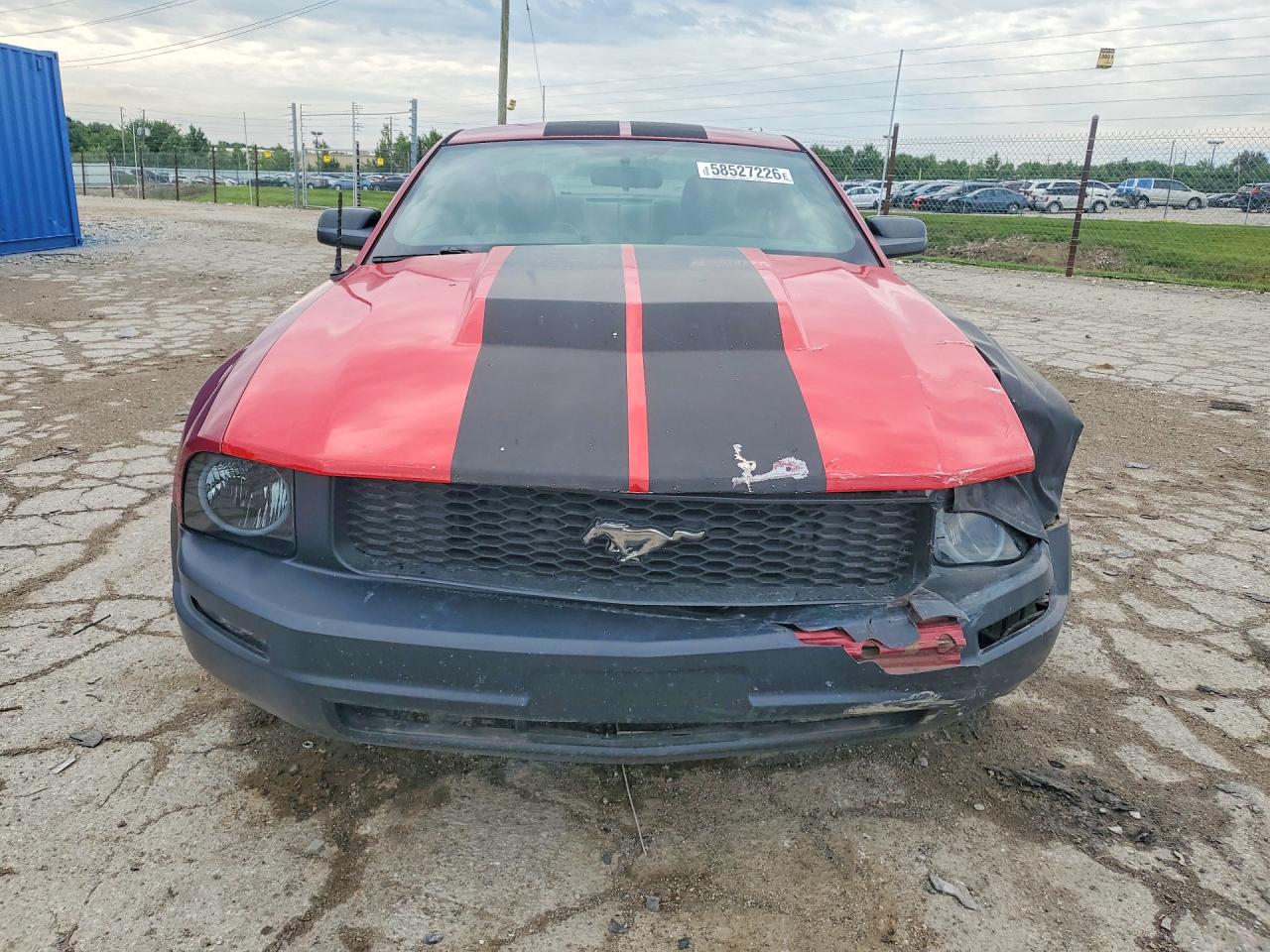2005 Ford Mustang Maroon vin: 1ZVFT80N155151898
