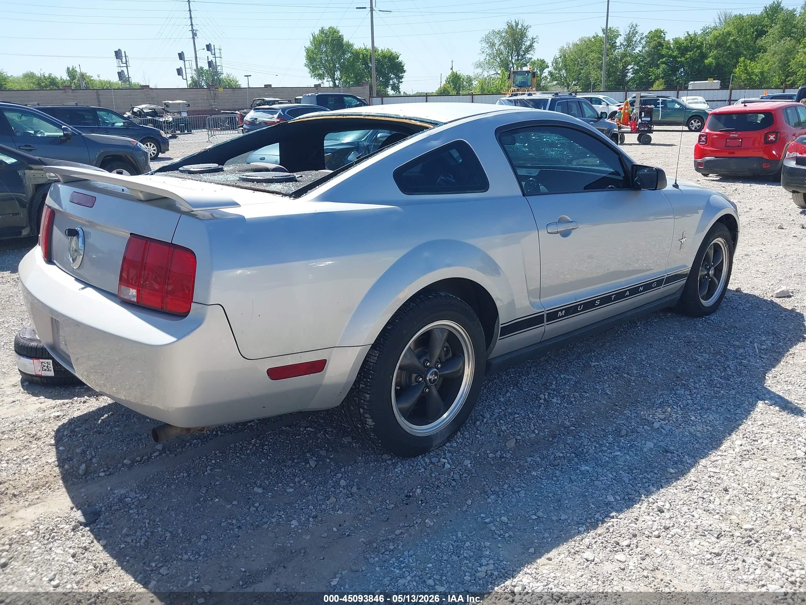 2006 Ford Mustang V6 Silver vin: 1ZVFT80N165110141