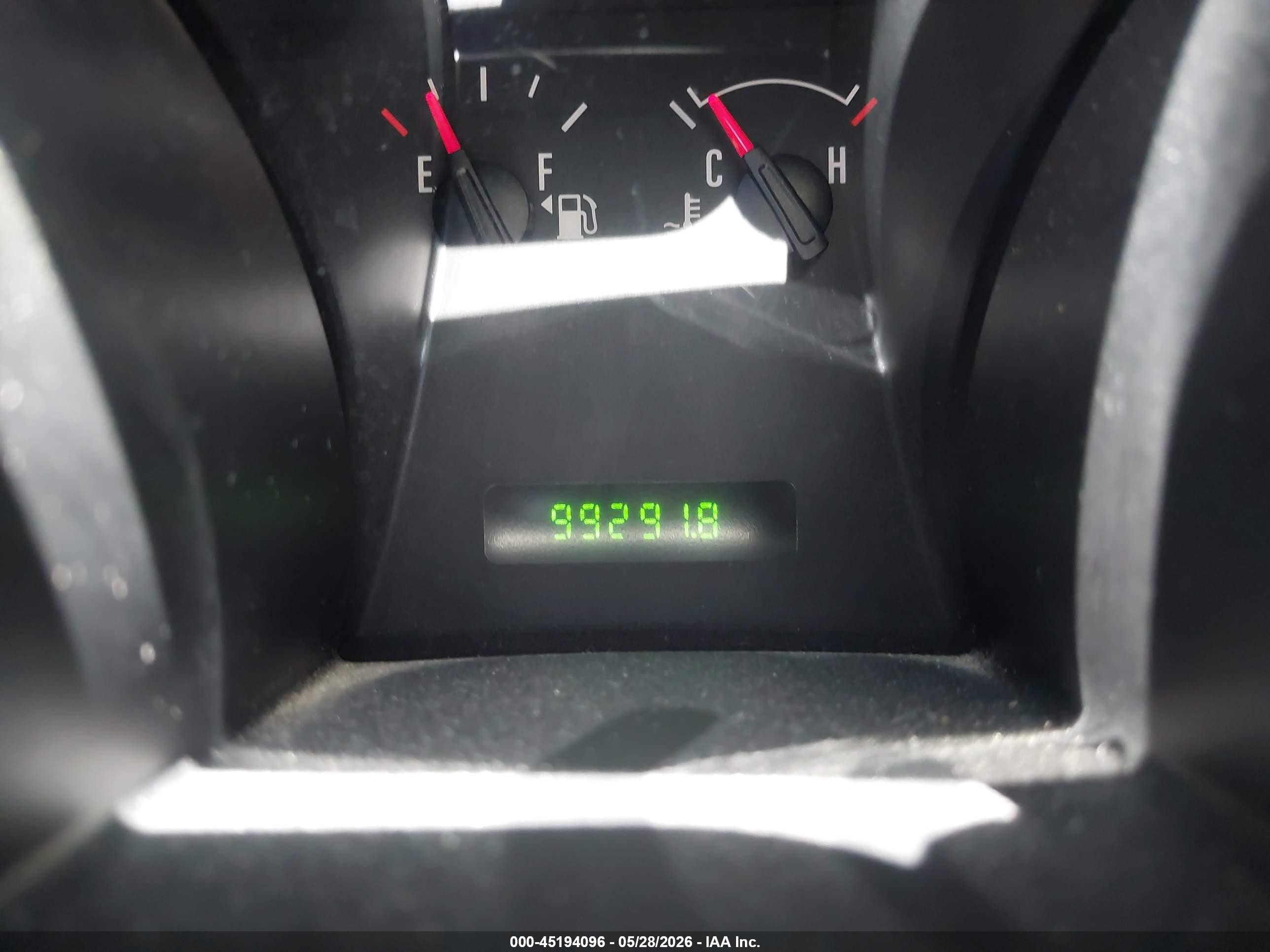 2006 Ford Mustang V6 Red vin: 1ZVFT80N165239481