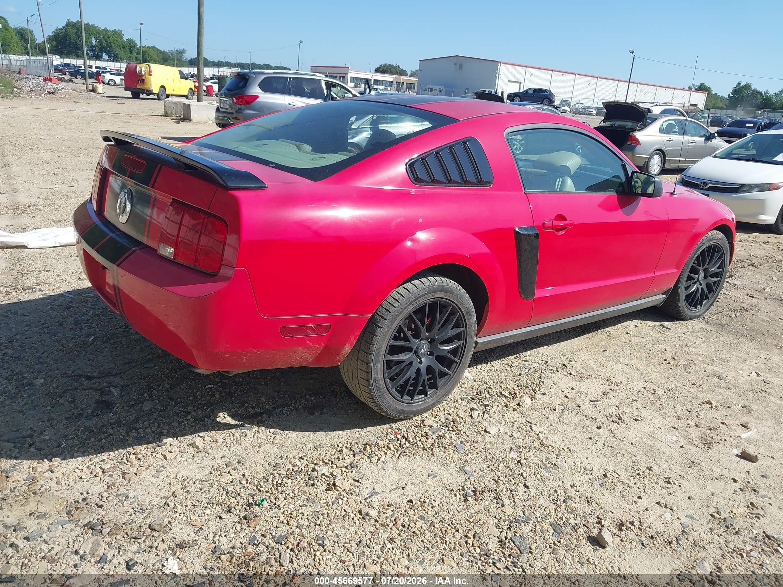 2005 Ford Mustang V6 Deluxe/v6 Premium Red vin: 1ZVFT80N255159895