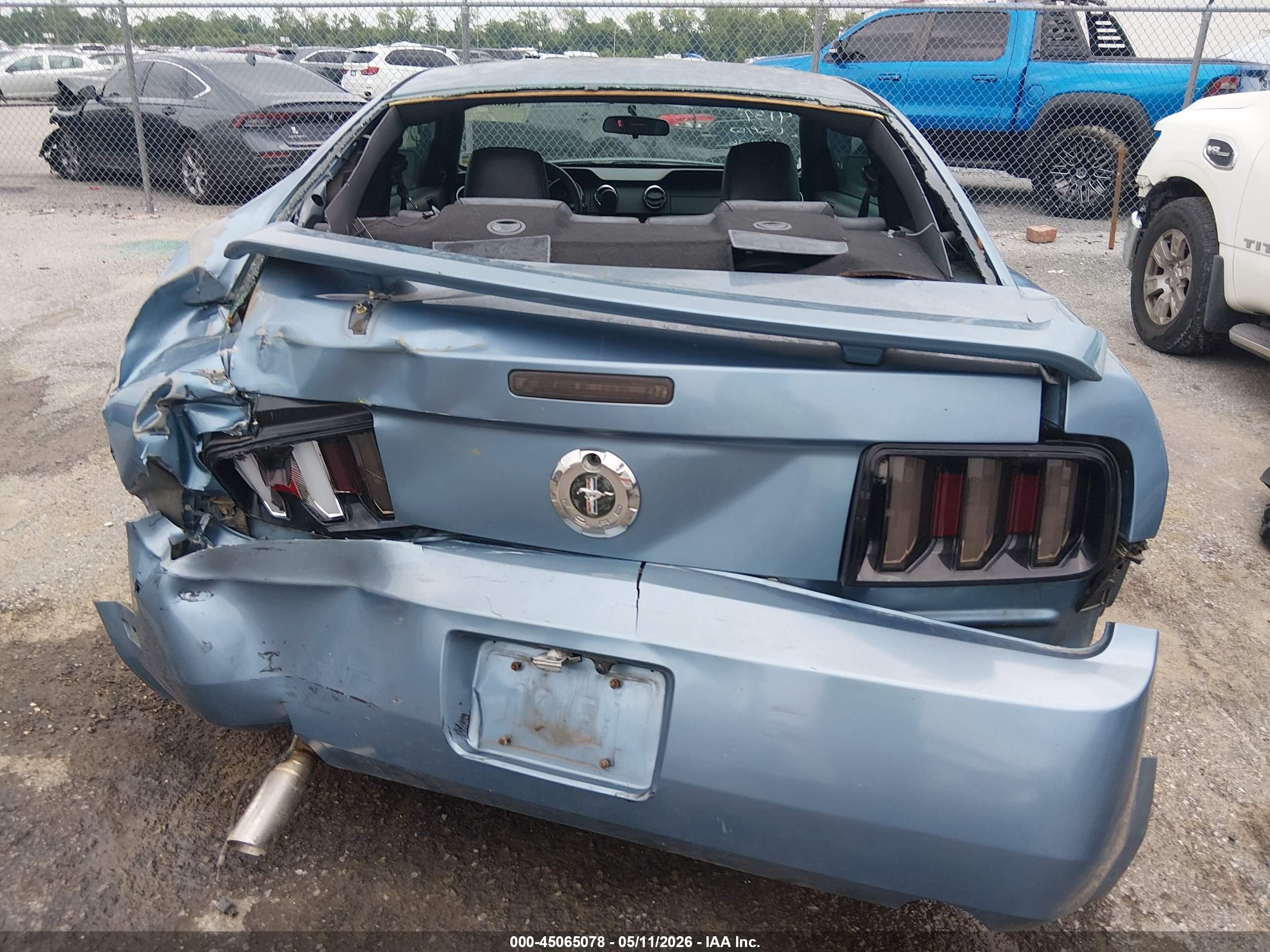 2005 Ford Mustang V6 Deluxe/v6 Premium Blue vin: 1ZVFT80N255174137