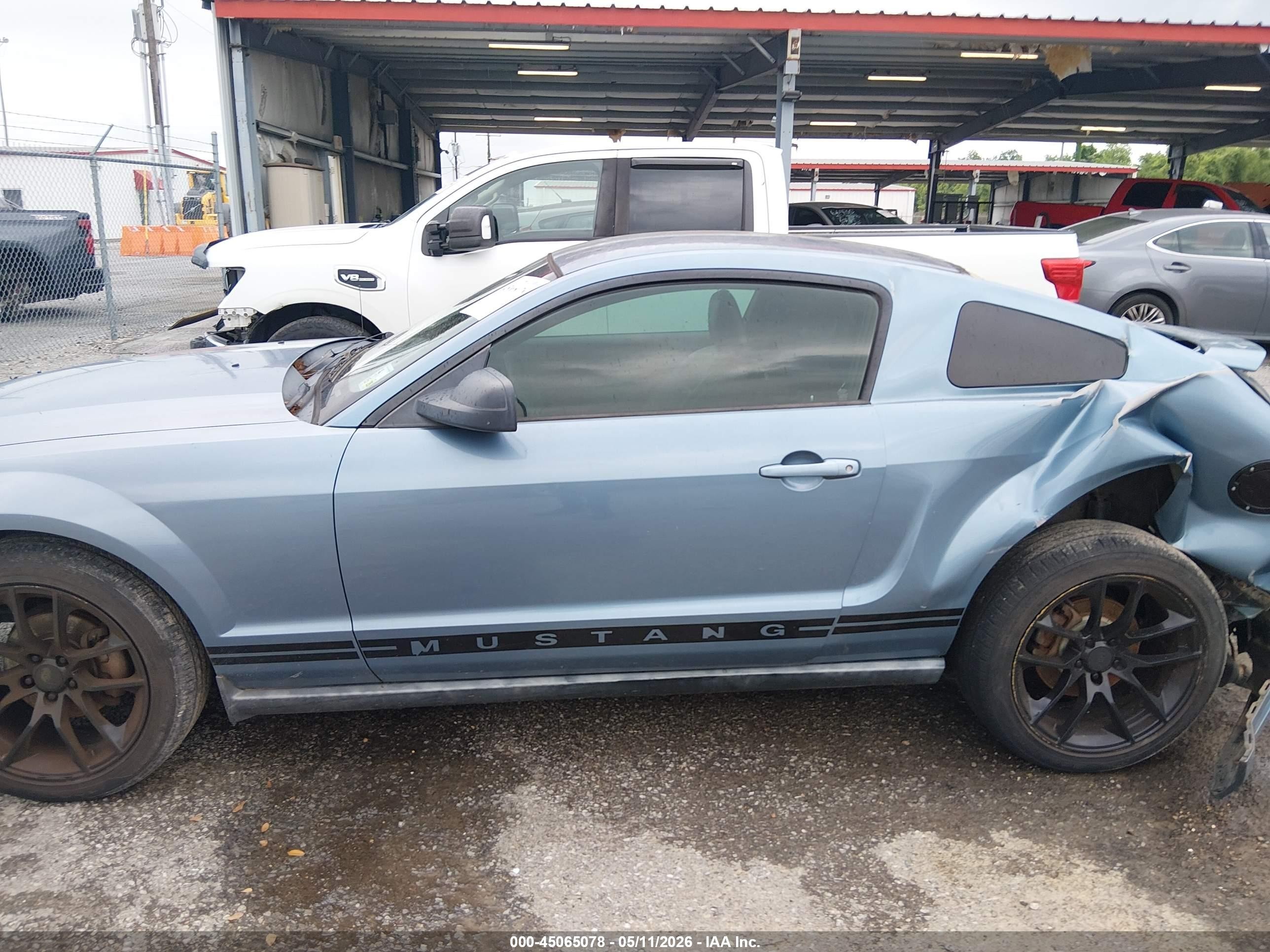 2005 Ford Mustang V6 Deluxe/v6 Premium Blue vin: 1ZVFT80N255174137