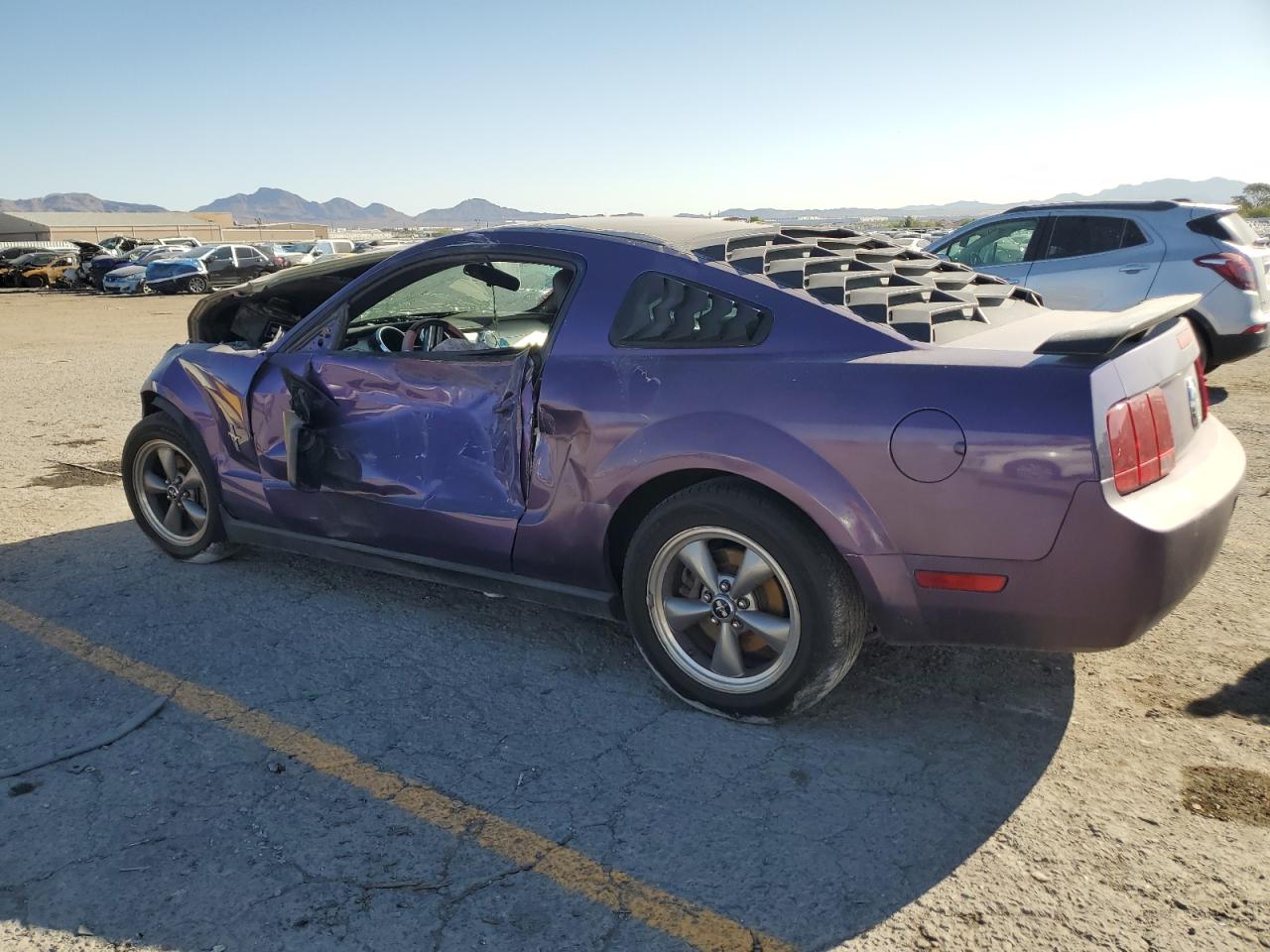2006 Ford Mustang Фиолетовый vin: 1ZVFT80N265167139