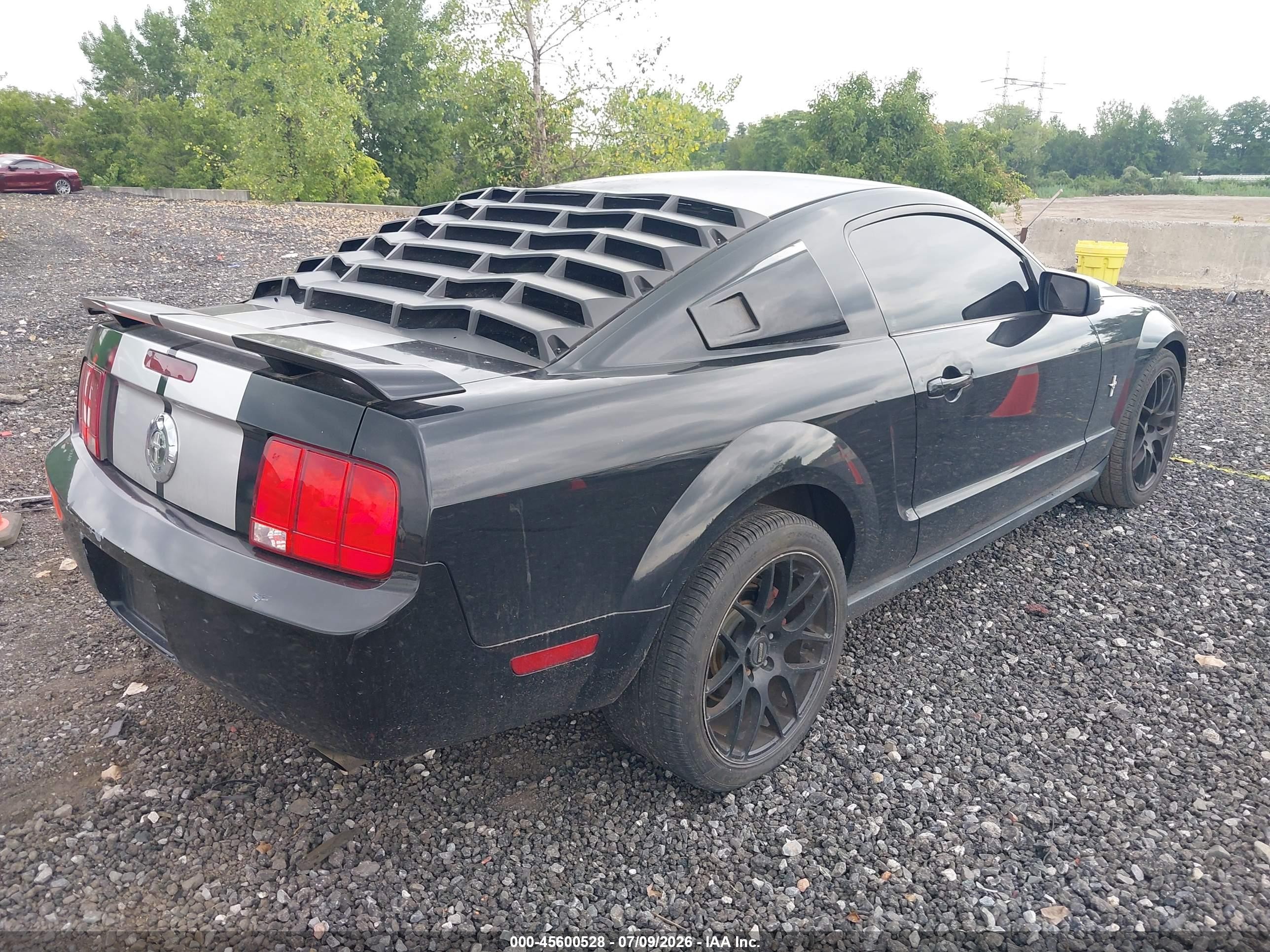 2006 Ford Mustang V6 Black vin: 1ZVFT80N265176701