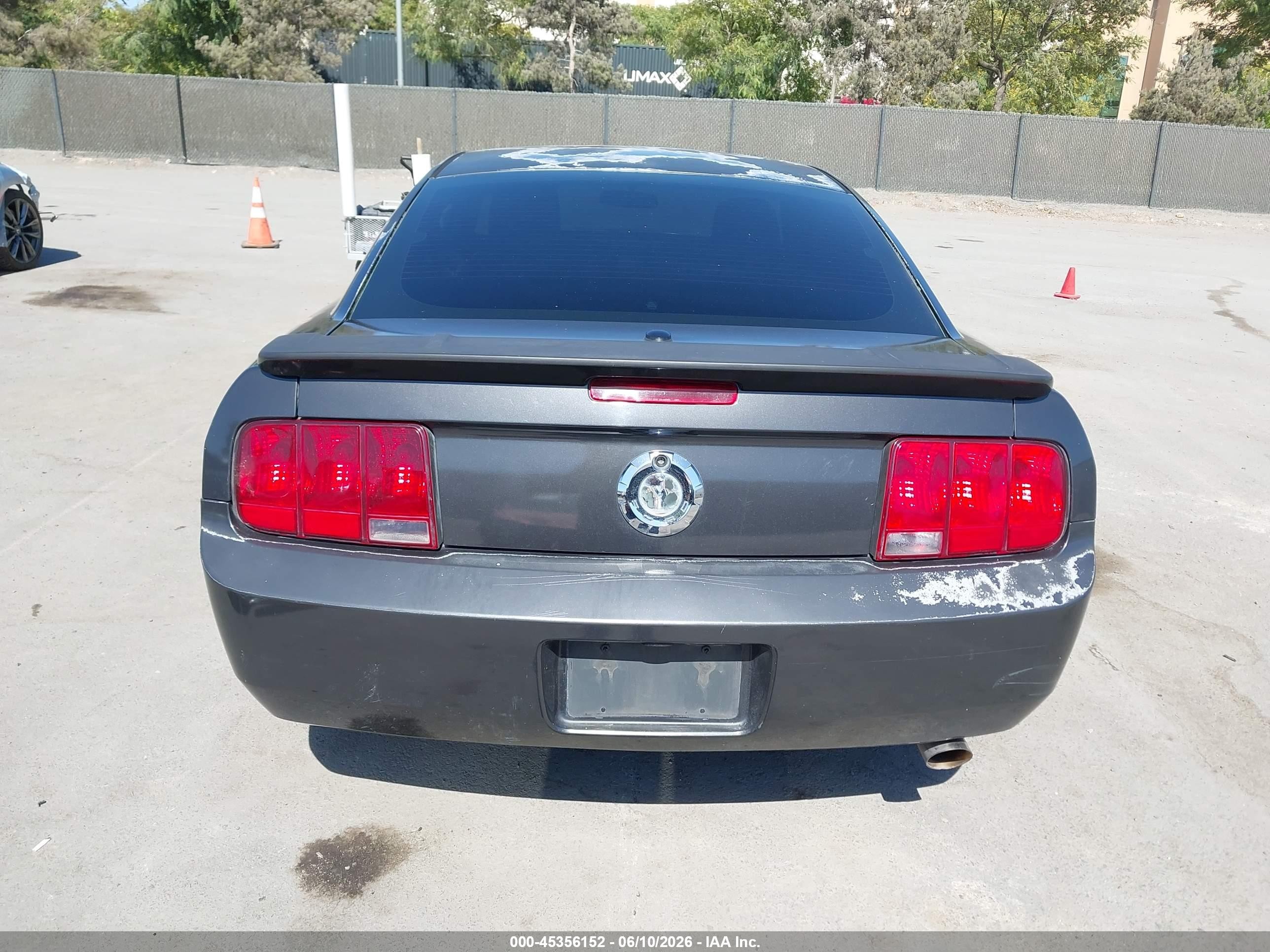 2007 Ford Mustang V6 Deluxe/v6 Premium Gray vin: 1ZVFT80N275283989