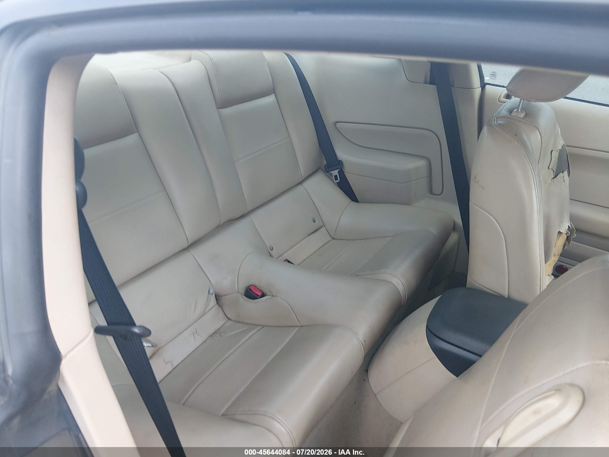 2005 Ford Mustang V6 Deluxe/v6 Premium Серый vin: 1ZVFT80N355135038
