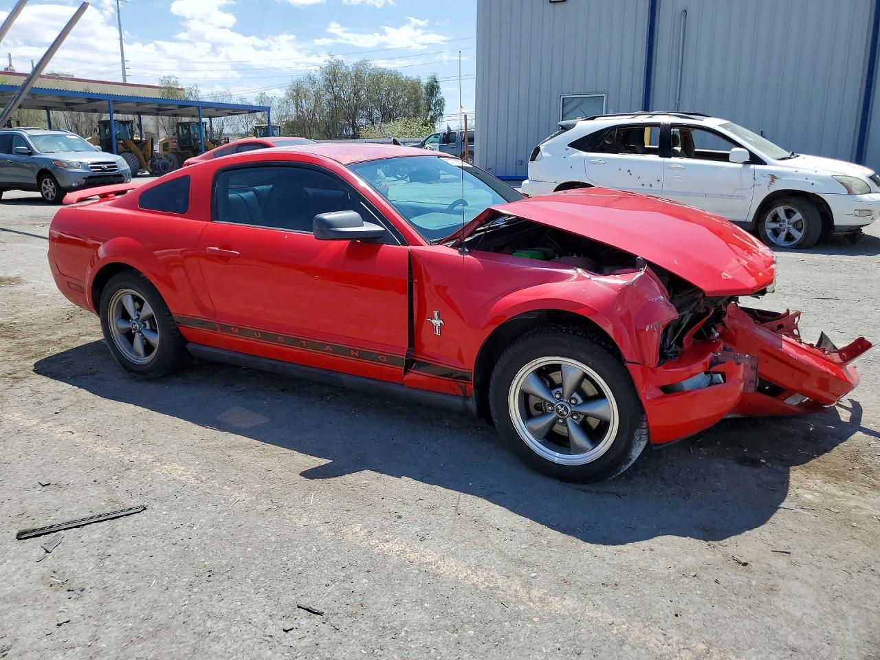 2006 Ford Mustang Red vin: 1ZVFT80N365166470