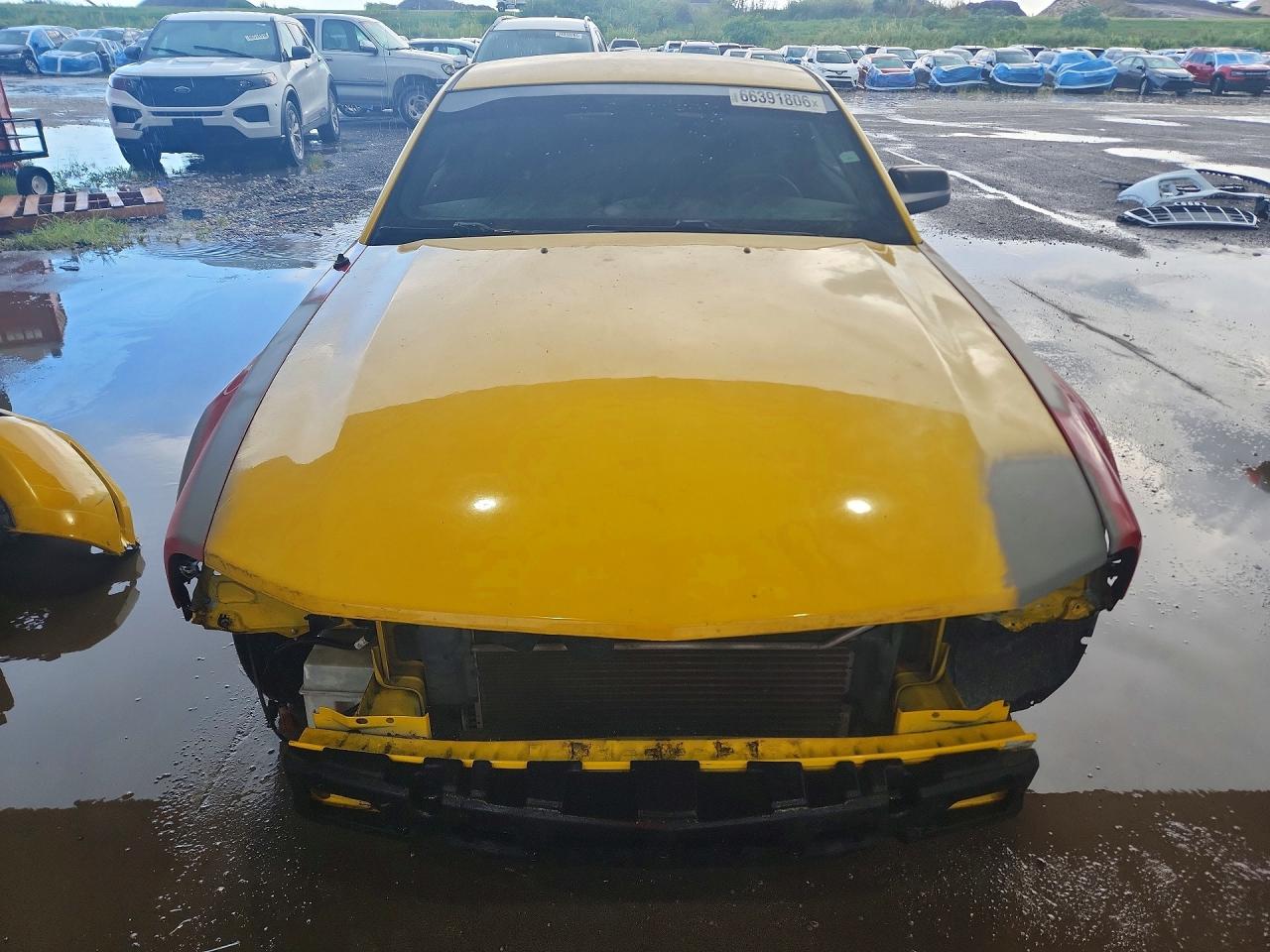 2006 Ford Mustang Yellow vin: 1ZVFT80N365207549