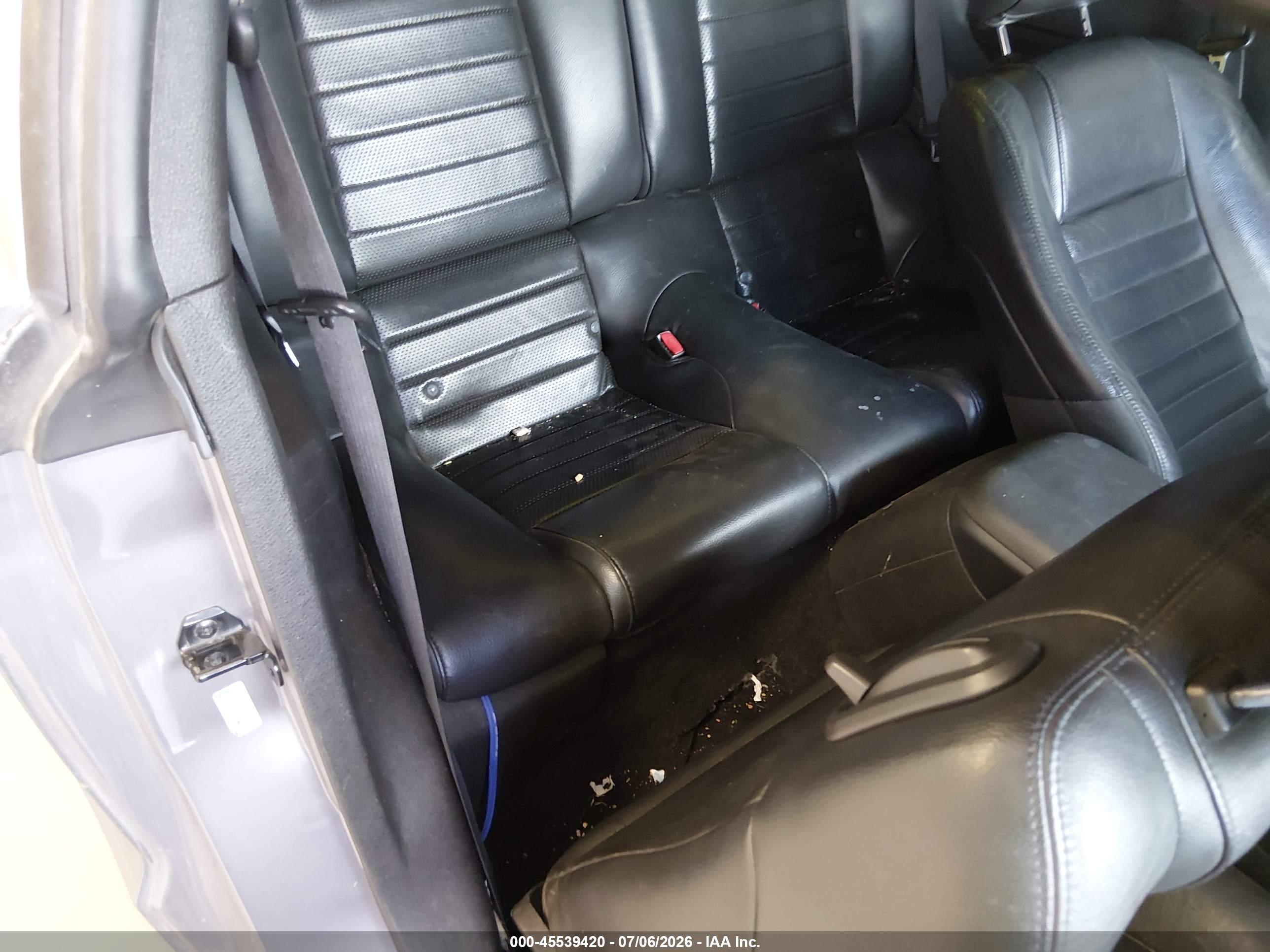 2007 Ford Mustang V6 Deluxe/v6 Premium Gray vin: 1ZVFT80N375258034