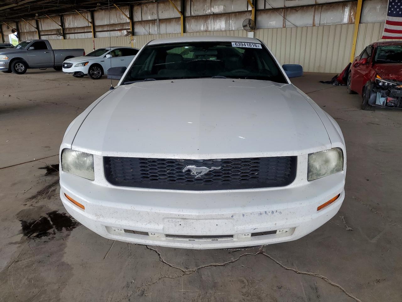 2007 Ford Mustang White vin: 1ZVFT80N375274072