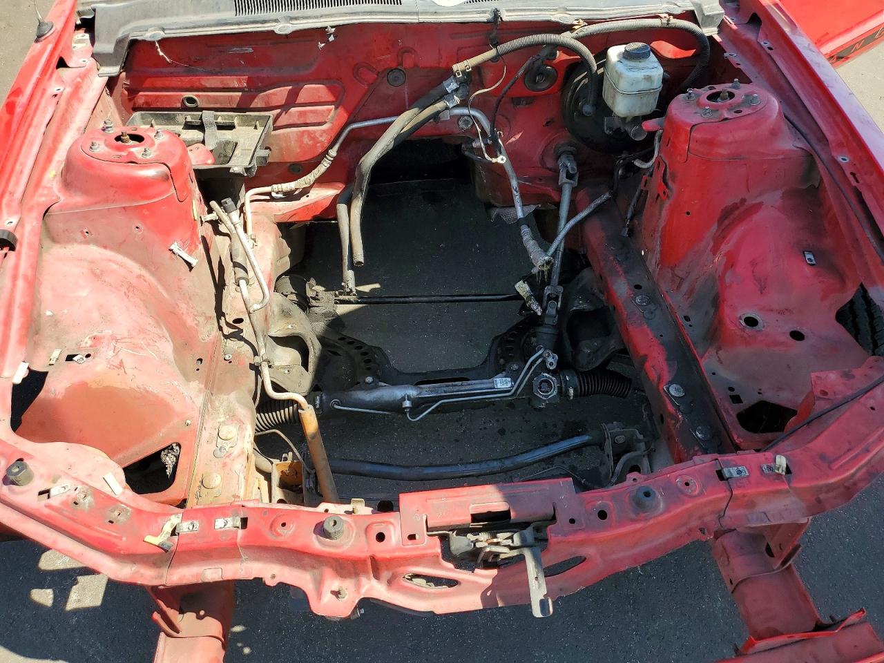 2007 Ford Mustang Красный vin: 1ZVFT80N375364533