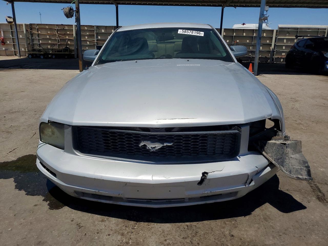 2005 Ford Mustang Silver vin: 1ZVFT80N455127689