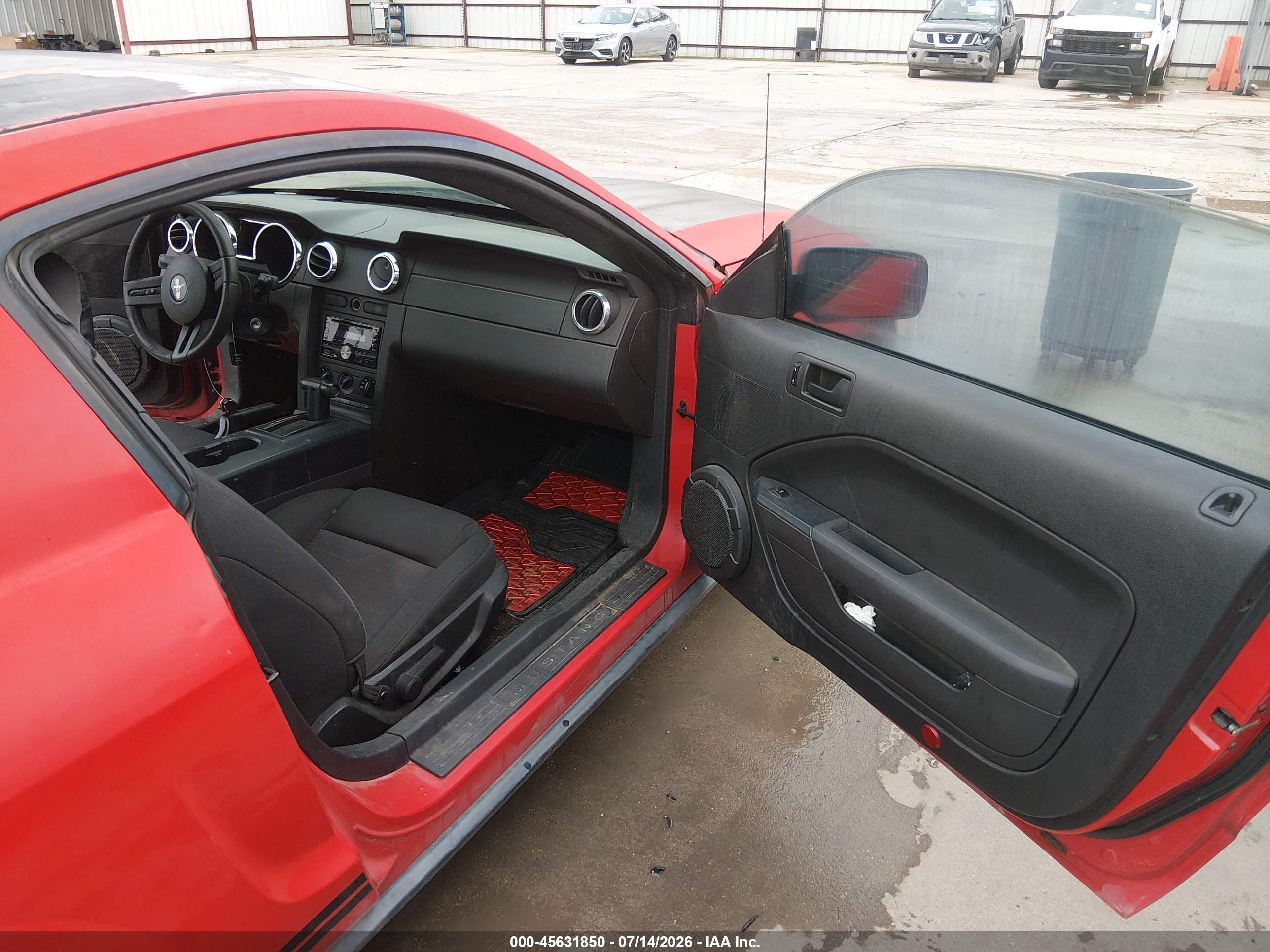 2005 Ford Mustang V6 Deluxe/v6 Premium Red vin: 1ZVFT80N455130124