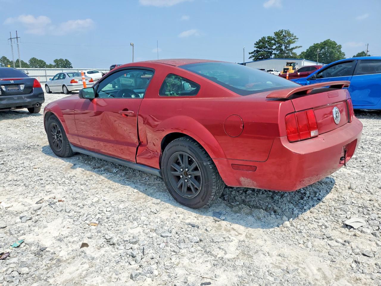 2005 Ford Mustang Red vin: 1ZVFT80N455147313